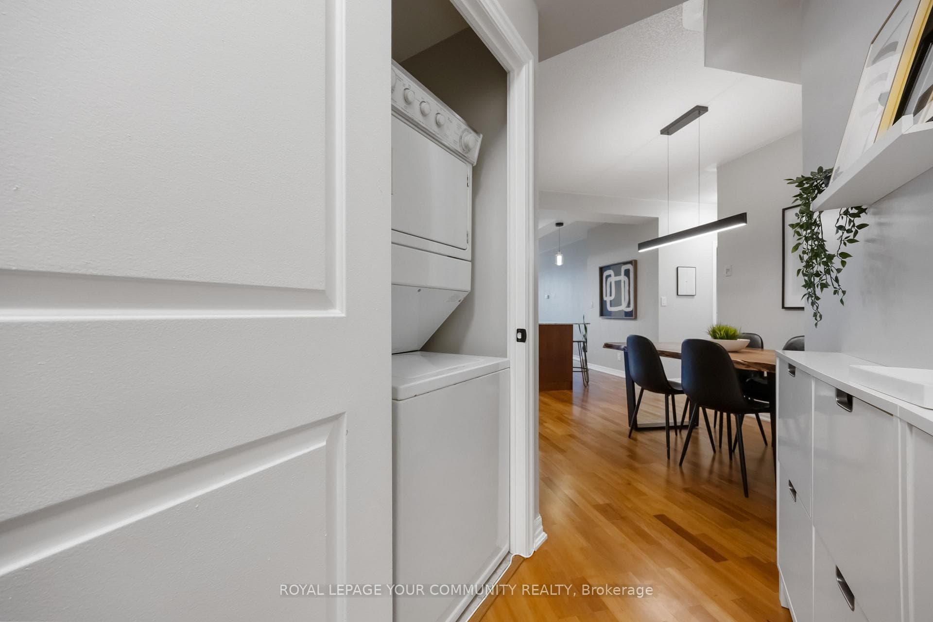 245 Dalesford Road Unit 416 photo 22