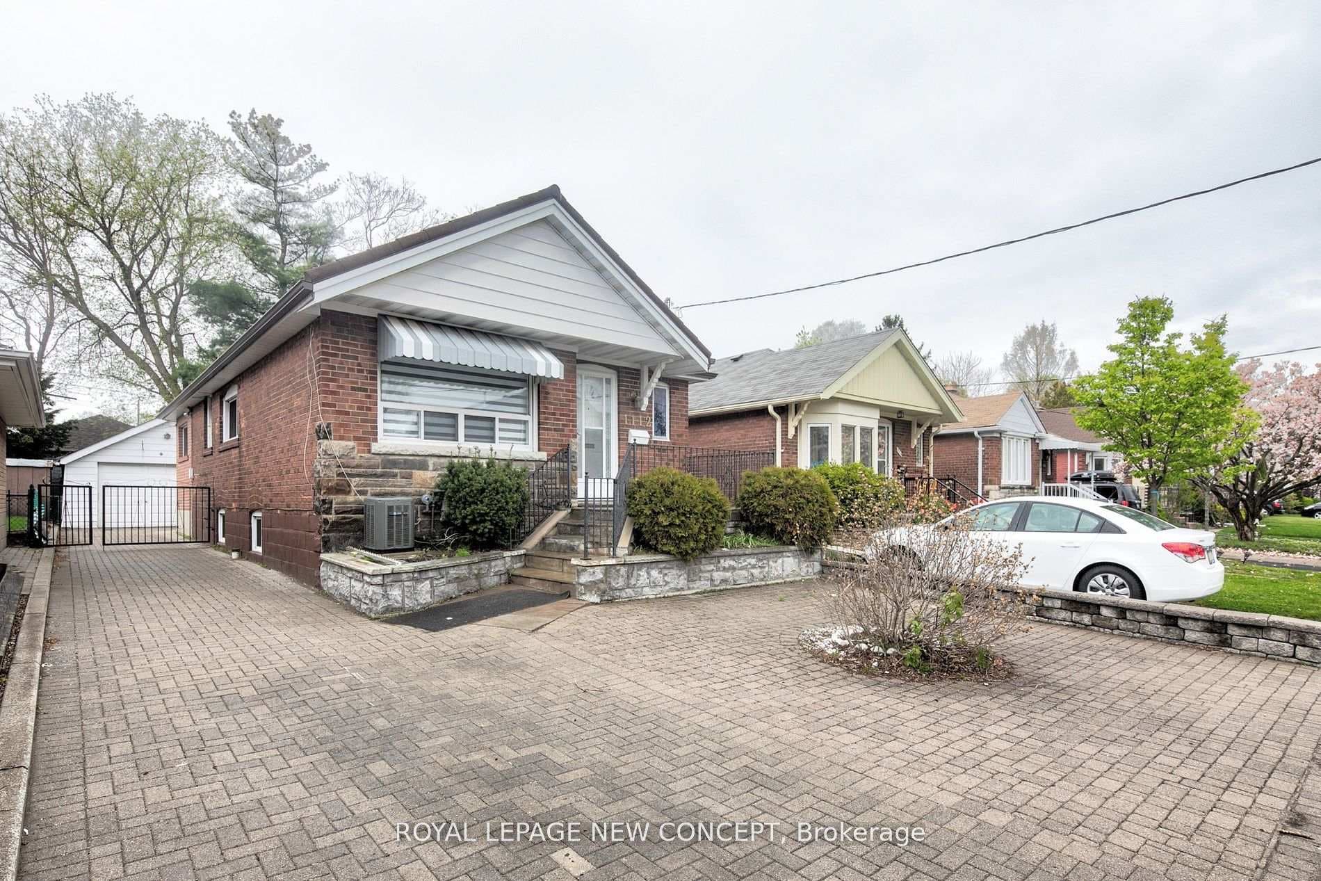 1112 Greenwood Avenue photo 2