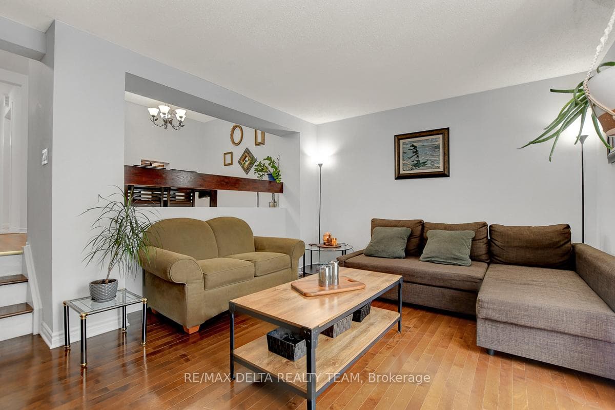 1705 Lamoureux Drive Unit C photo 7