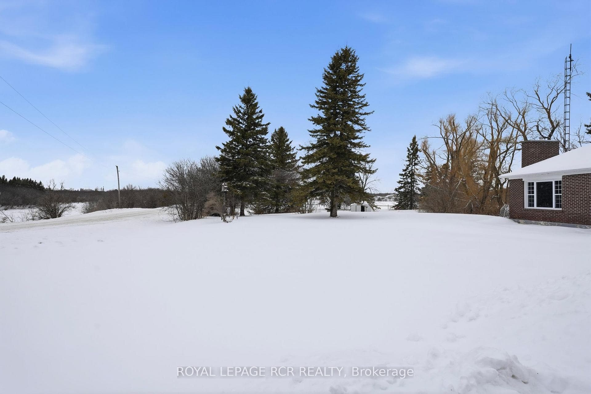 22685 18a Side Road photo 18