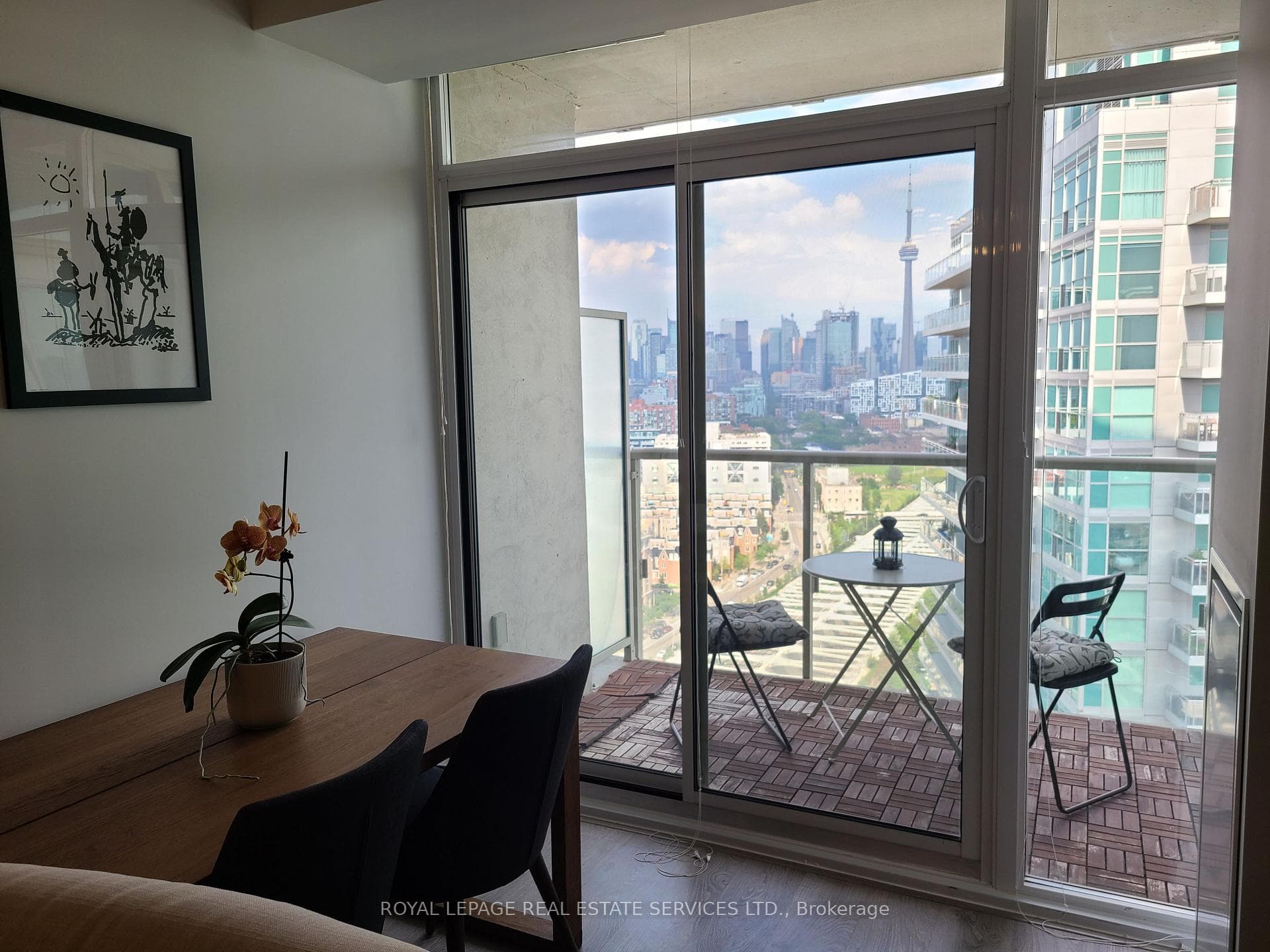 125 Western Battery Road Unit 2304 photo 17