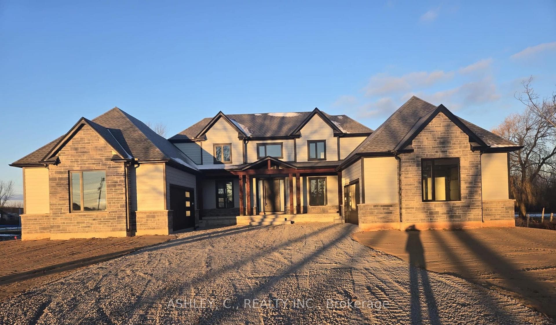 256 Mountain Road photo 1