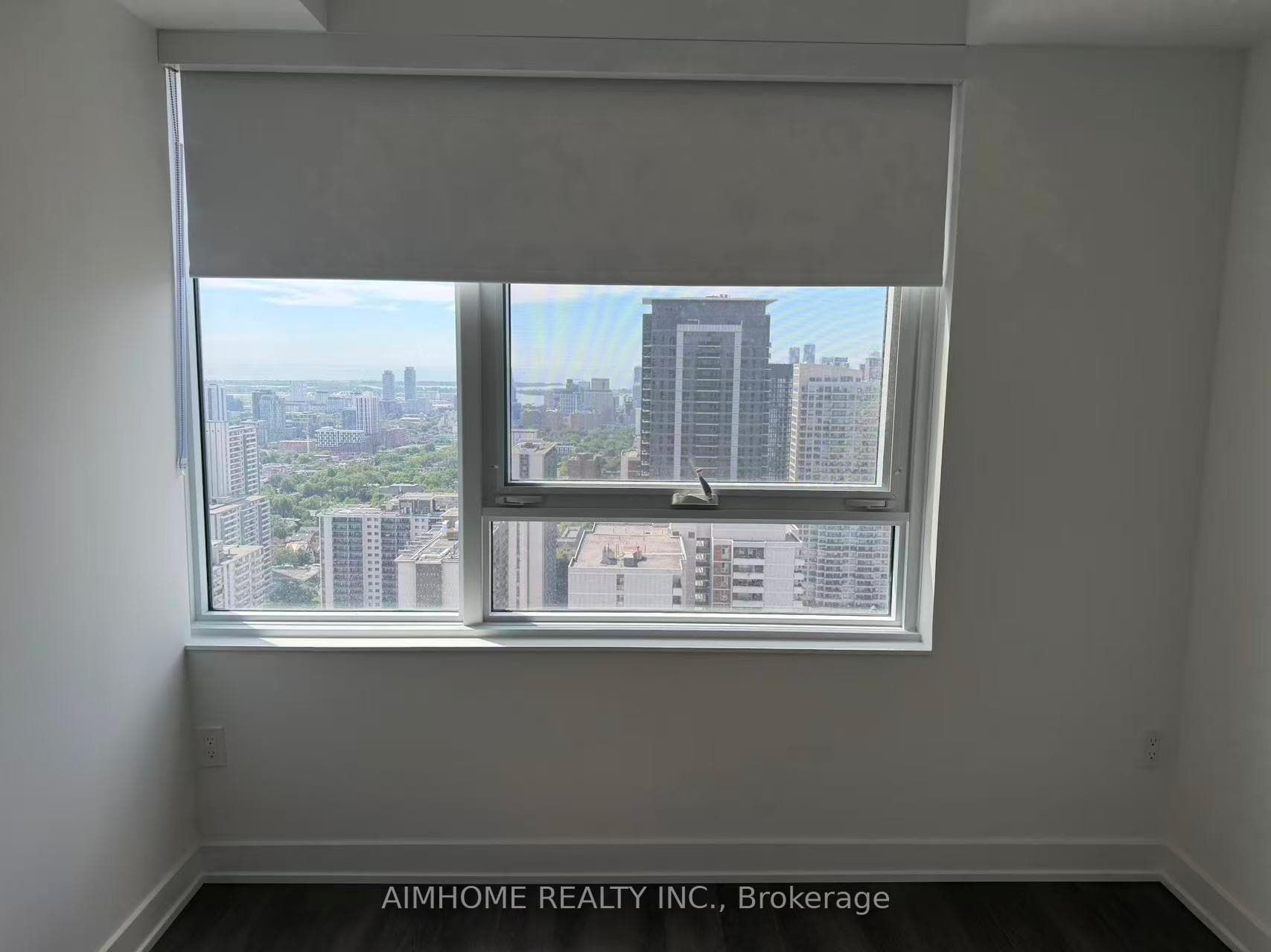 609 Sherbourne Street Unit 3910 photo 7