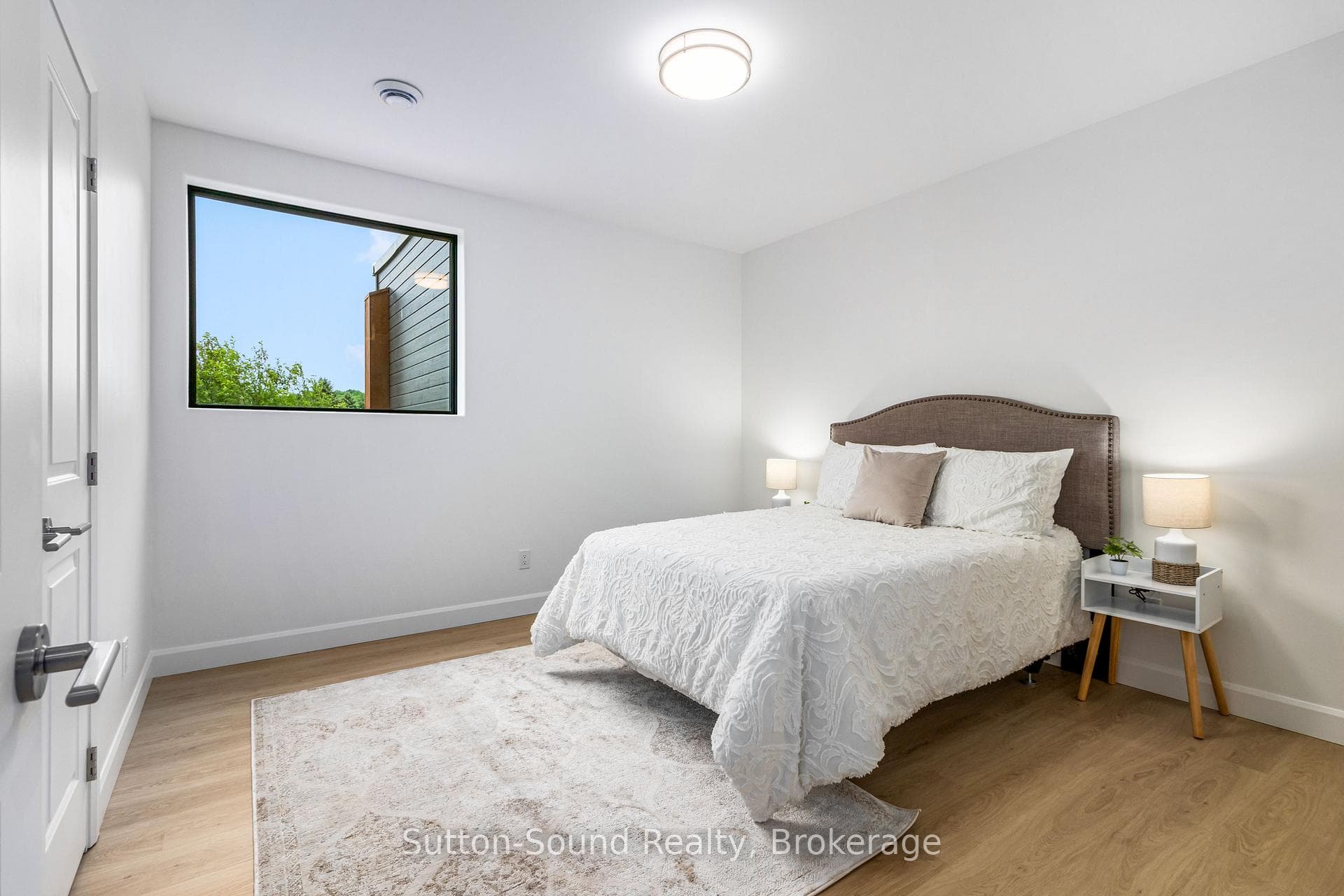 535 #203 Isaac Street photo 11