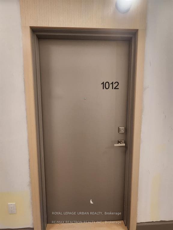 188 Fairview Mall Drive Unit 1012 photo 4