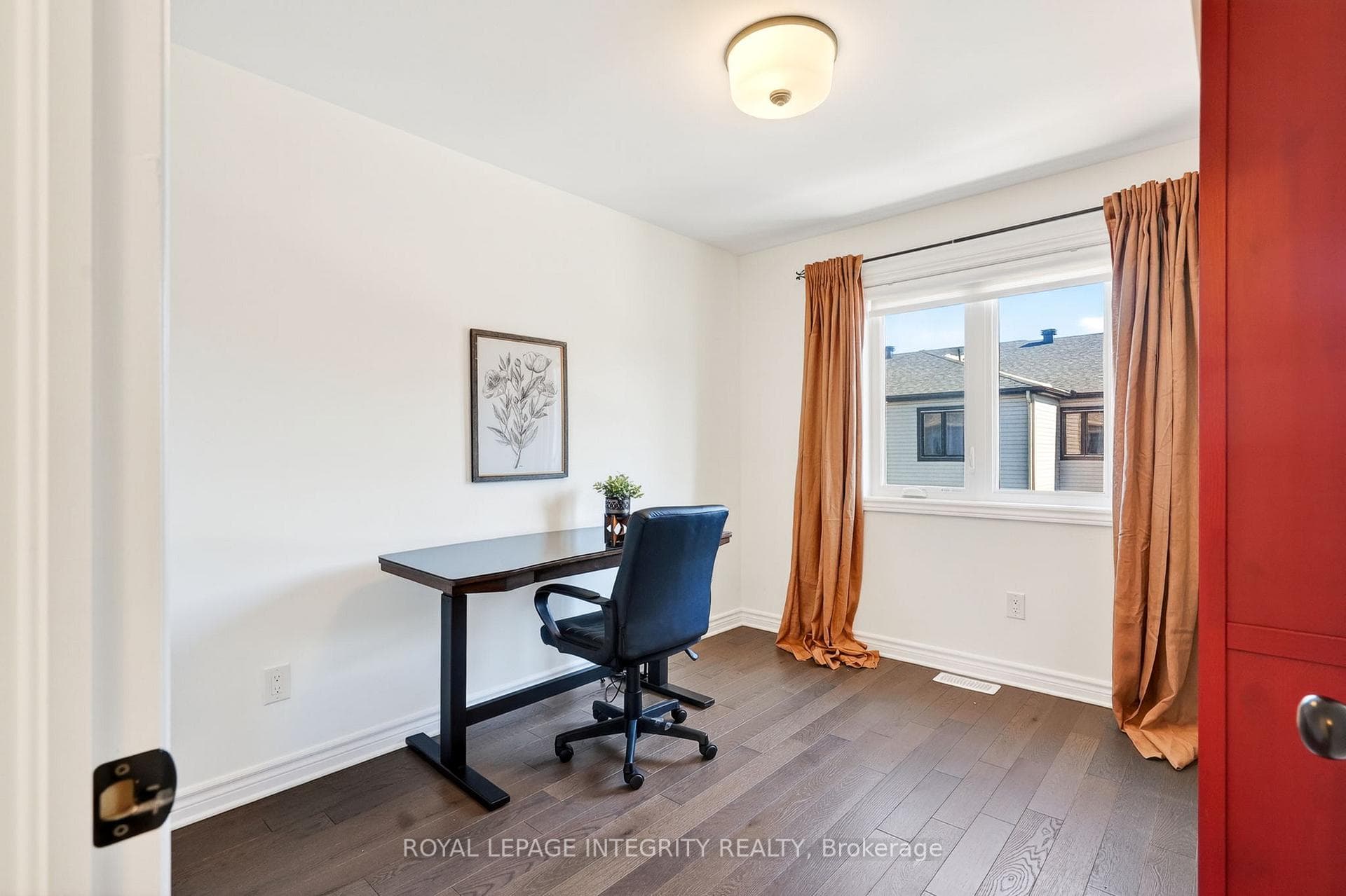 112 Jardiniere Street photo 32