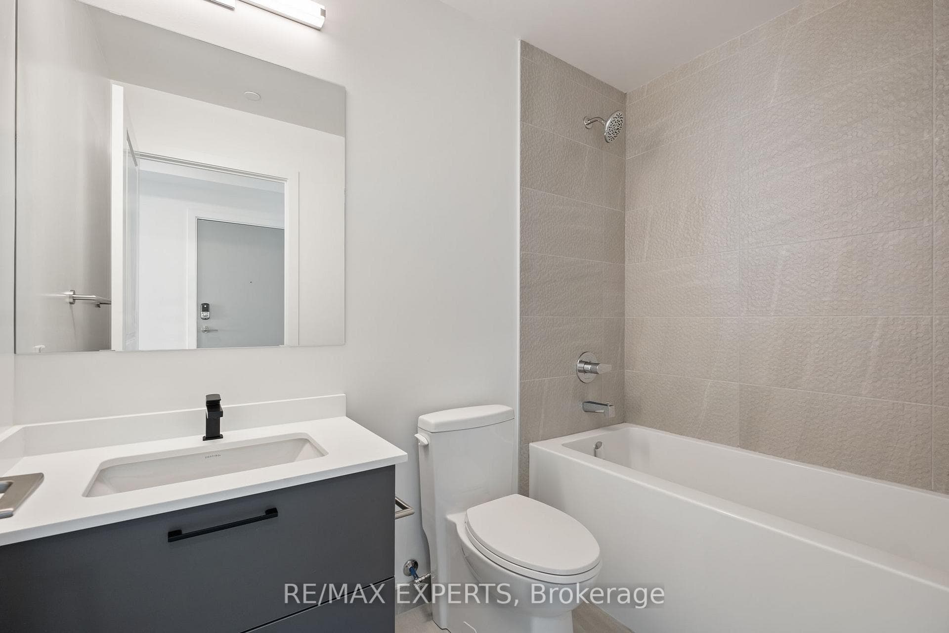 50 Upper Mall Way Unit B1512 photo 20