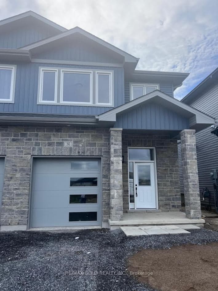 36 Dusenbury Drive photo 2