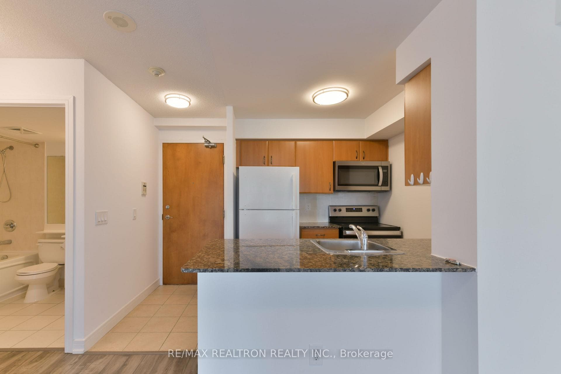 31 Bales Avenue Unit 2107 photo 9