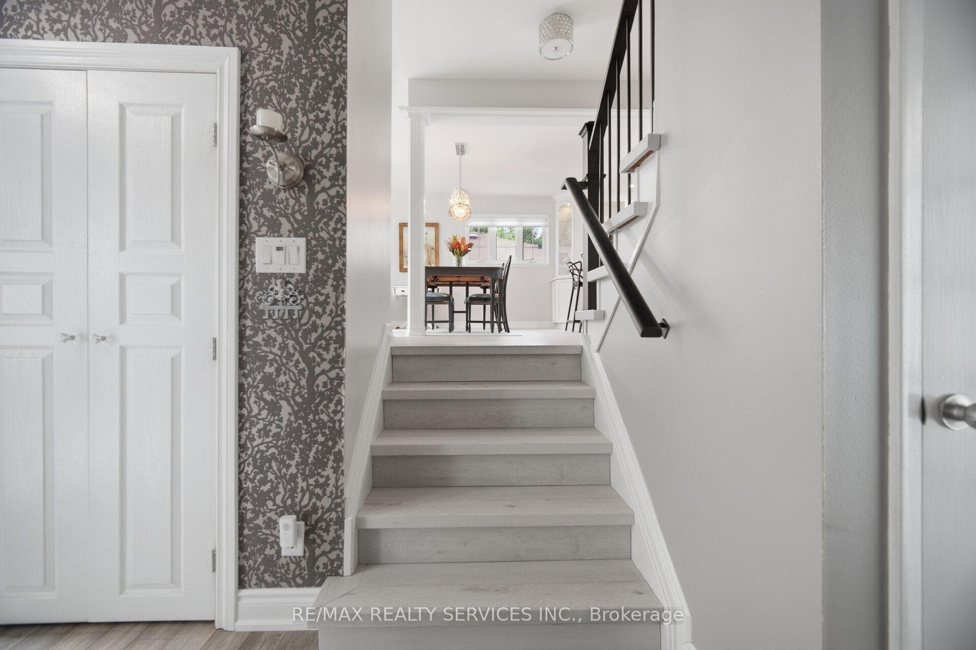 10 Tullamore Road photo 9