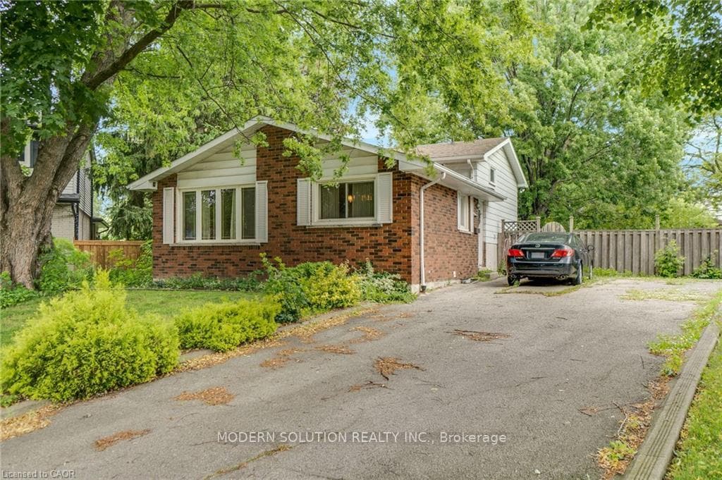 108 Fassett Court photo 4