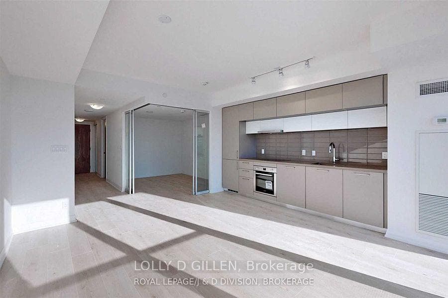 99 Foxbar Road Unit 2201 photo 6