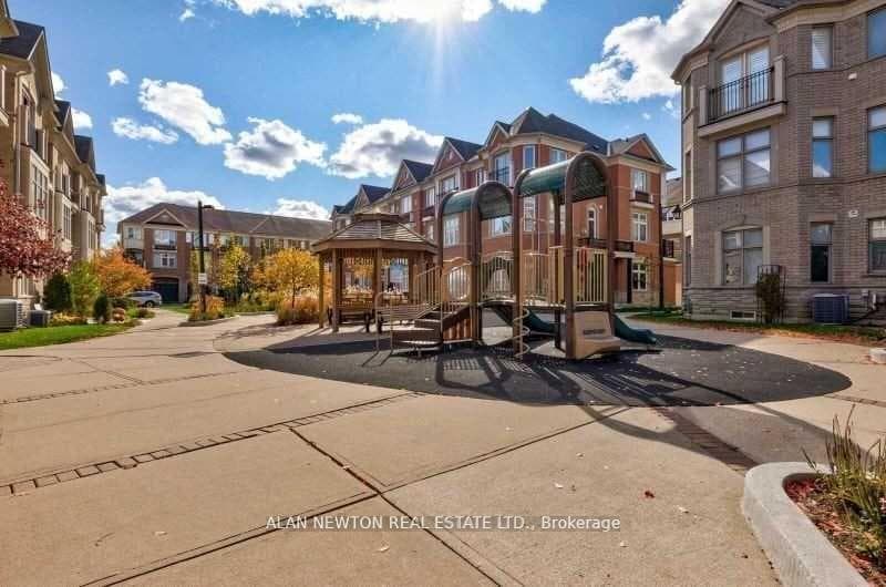 136 Vittorio De Luca Drive photo 22
