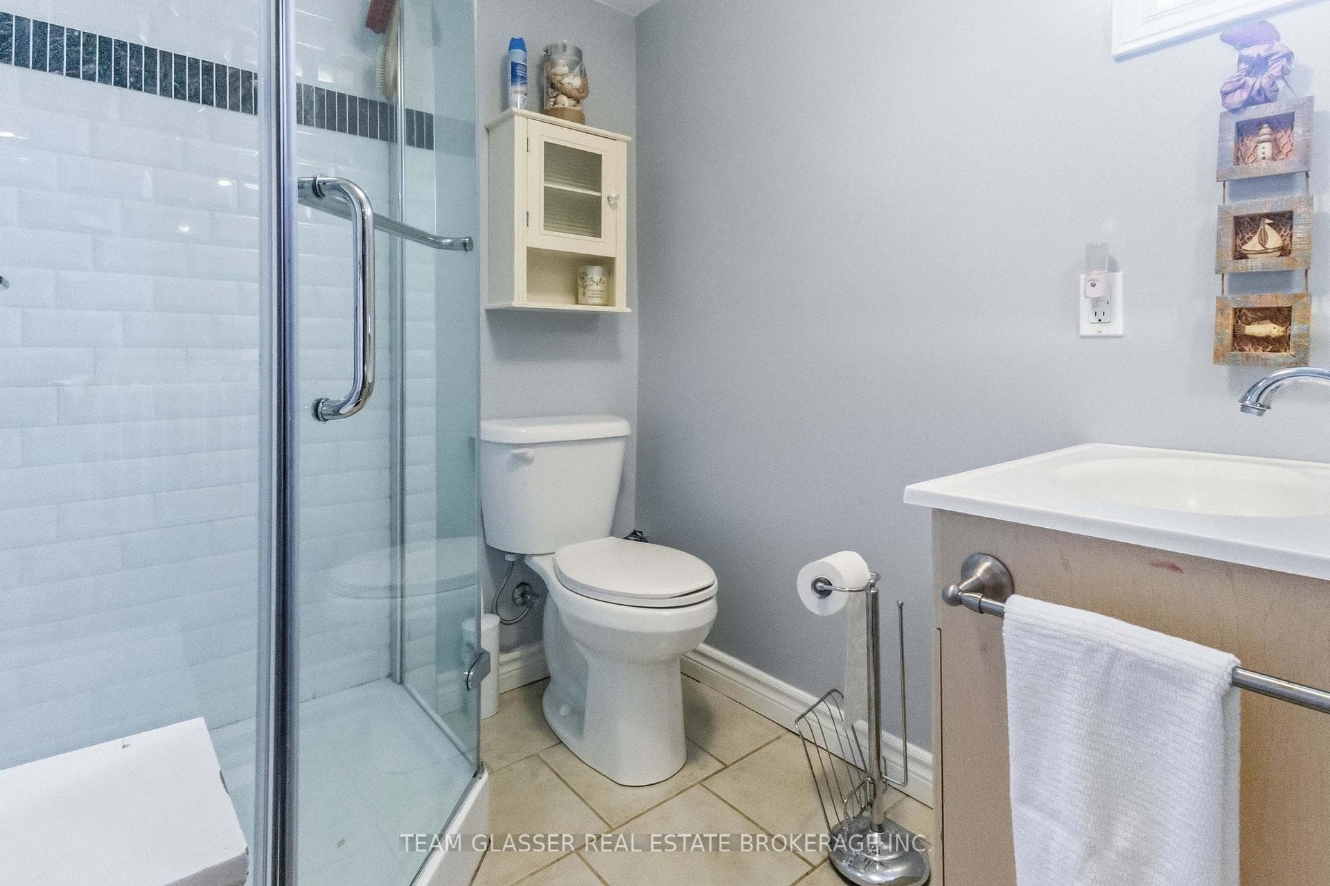 27 DENGATE Crescent photo 29
