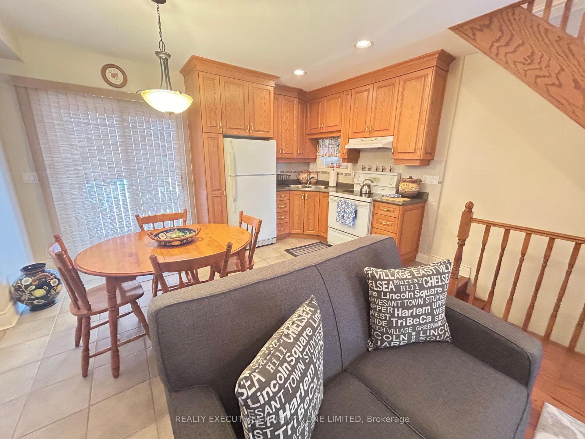 224 Caledonia Road photo 4