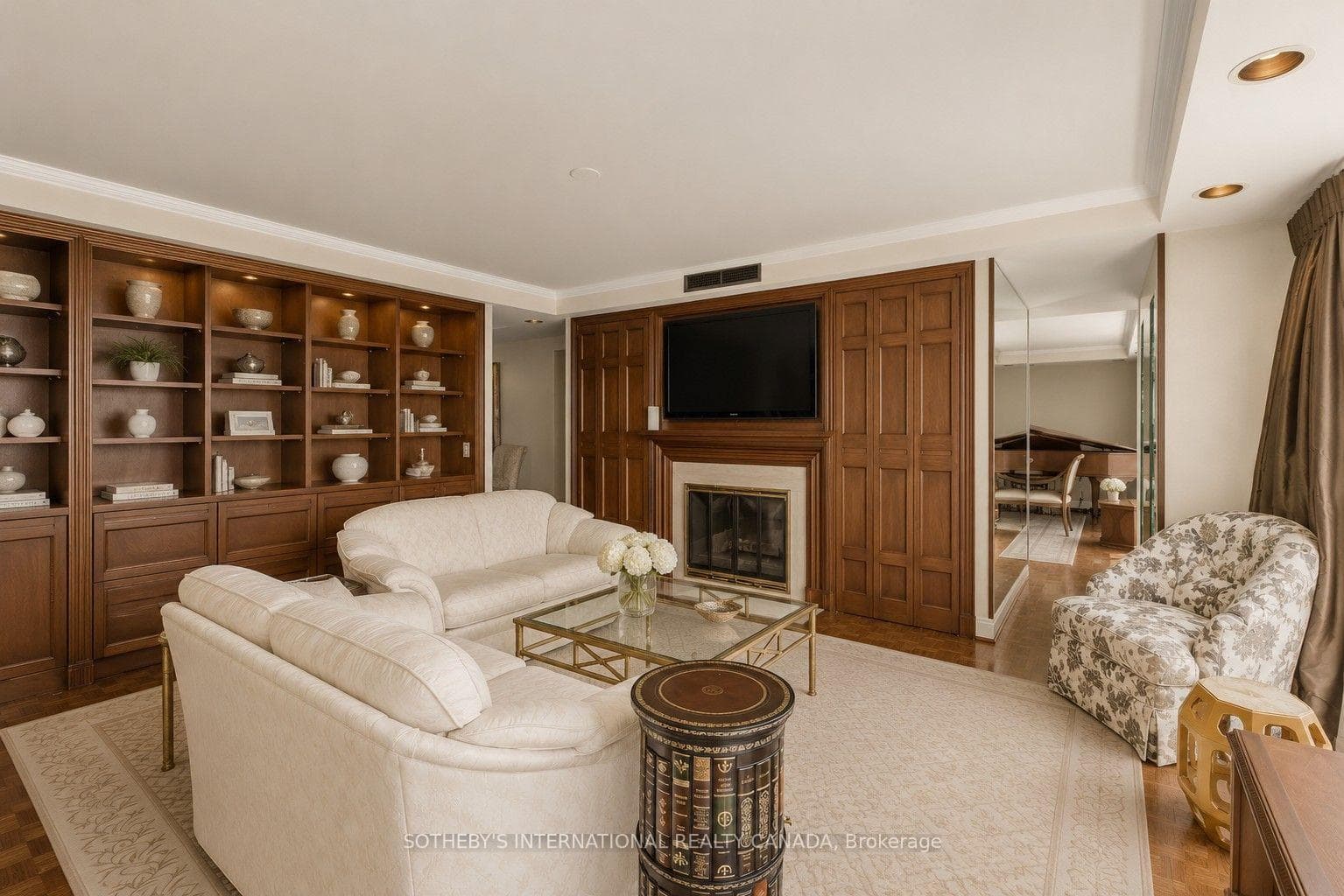 63 St Clair Avenue Unit 1801 photo 11