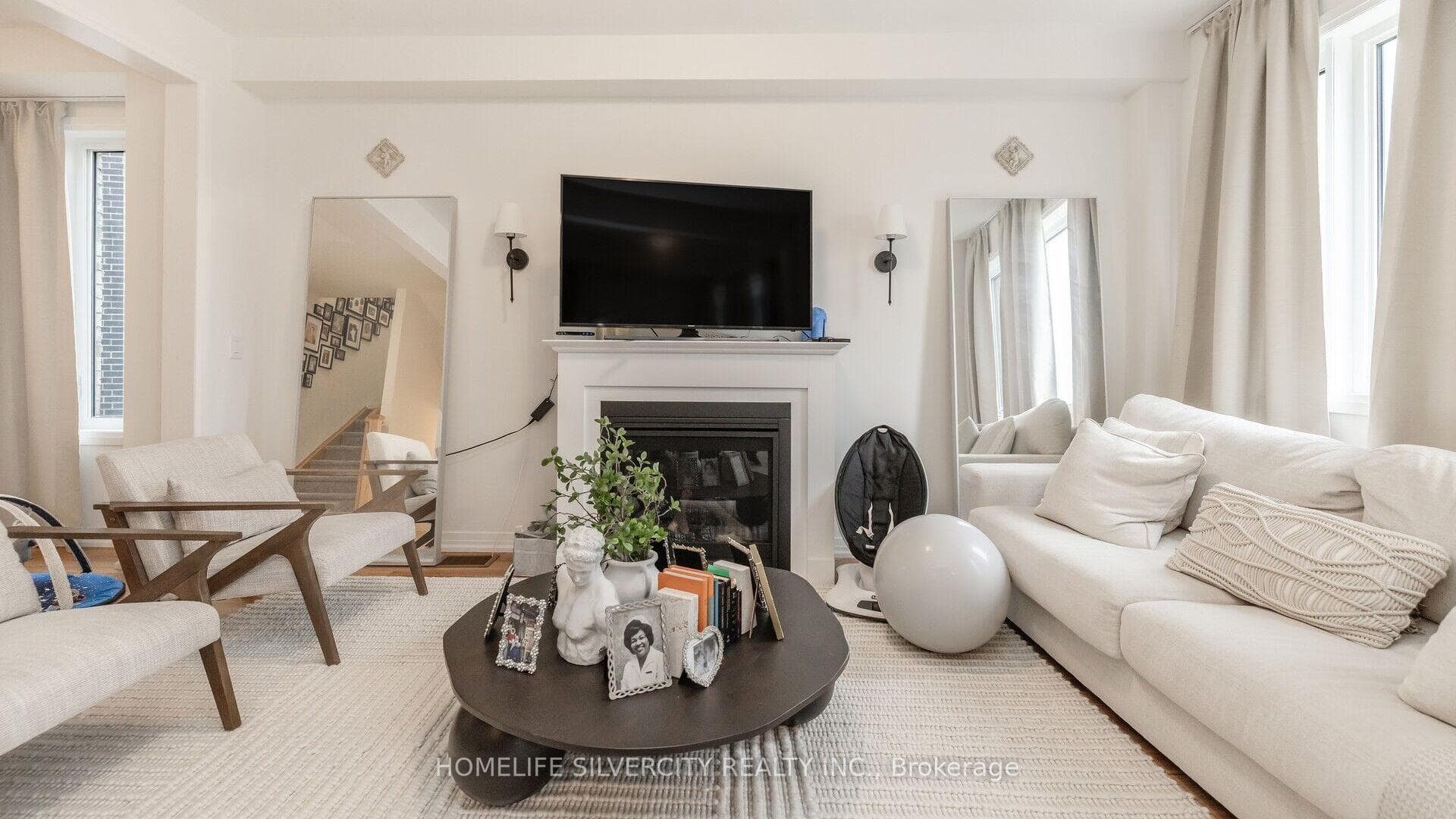 316 Bismark Drive photo 8