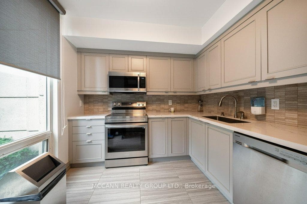 18 William Carson Crescent Unit 614 photo 15