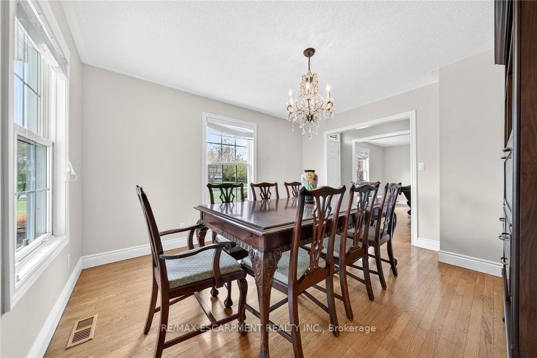 20 Haldimand Trail photo 14