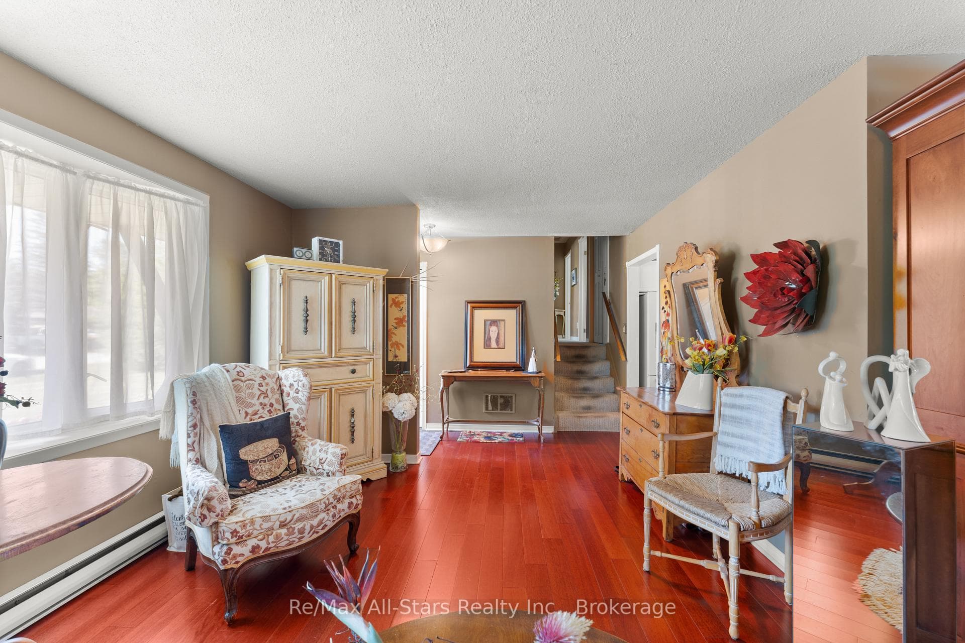 19 Janet Drive photo 7