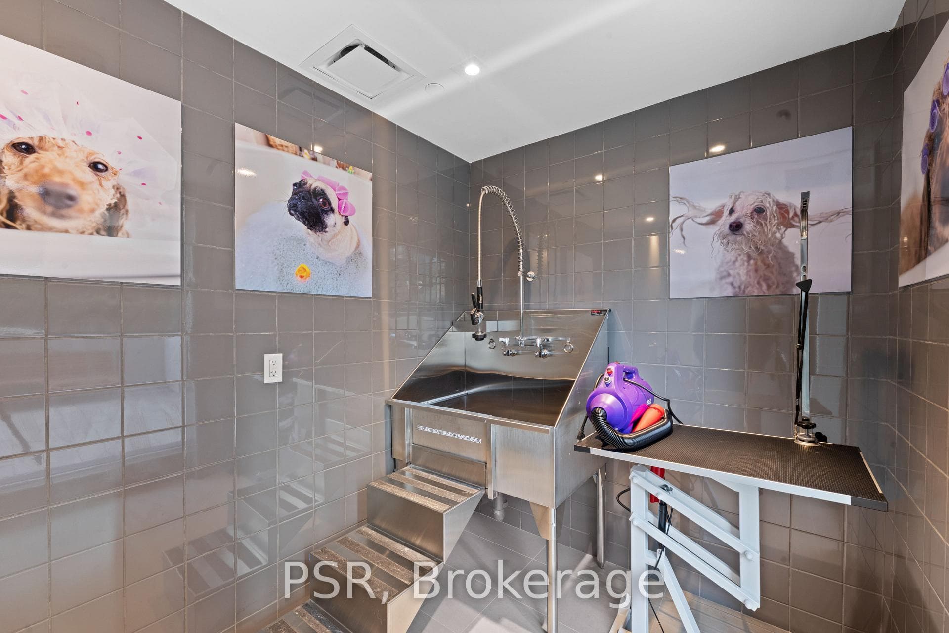 101 Roehampton Avenue Unit 2809 photo 36