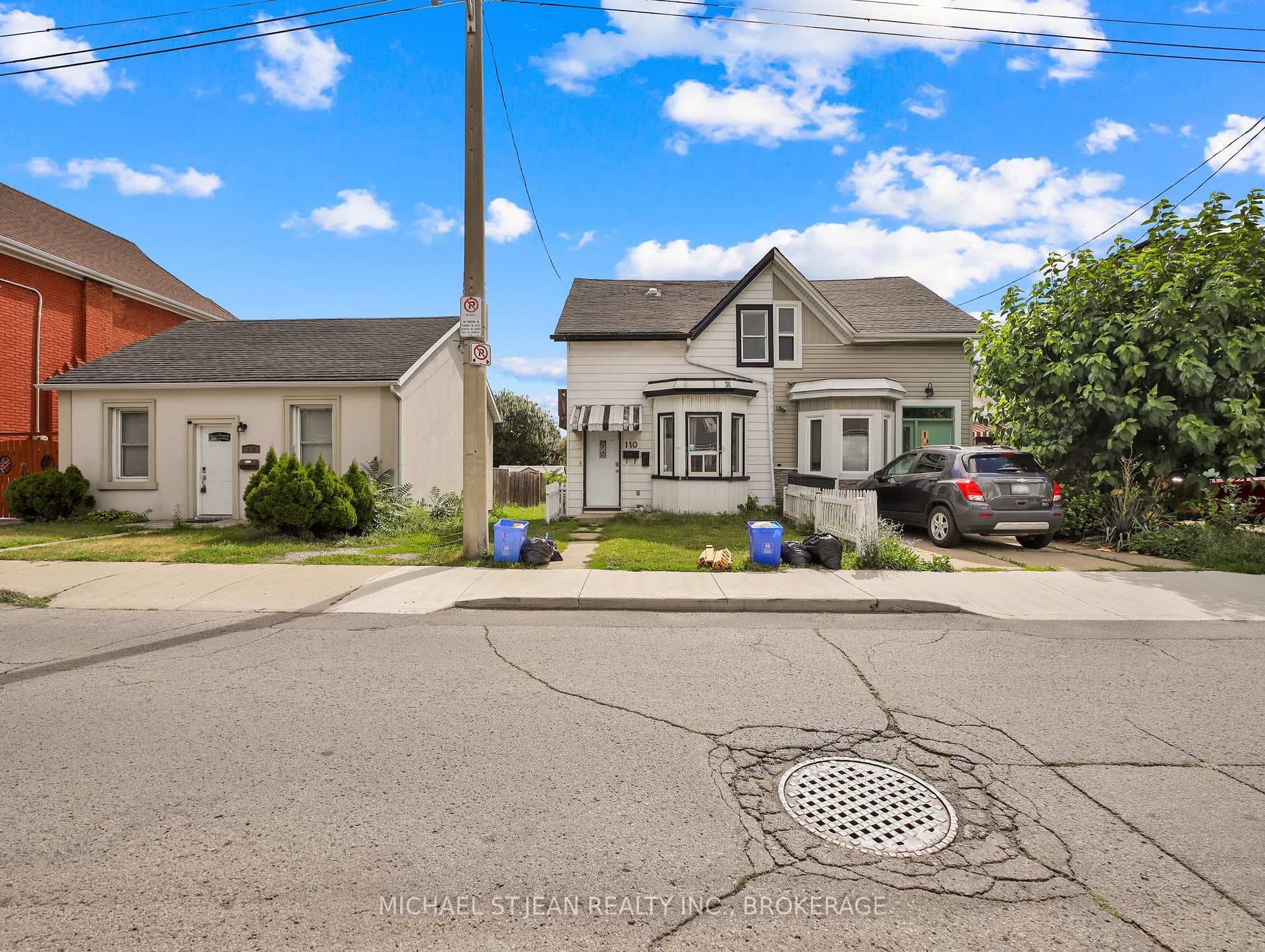 110 Emerald Street photo 2