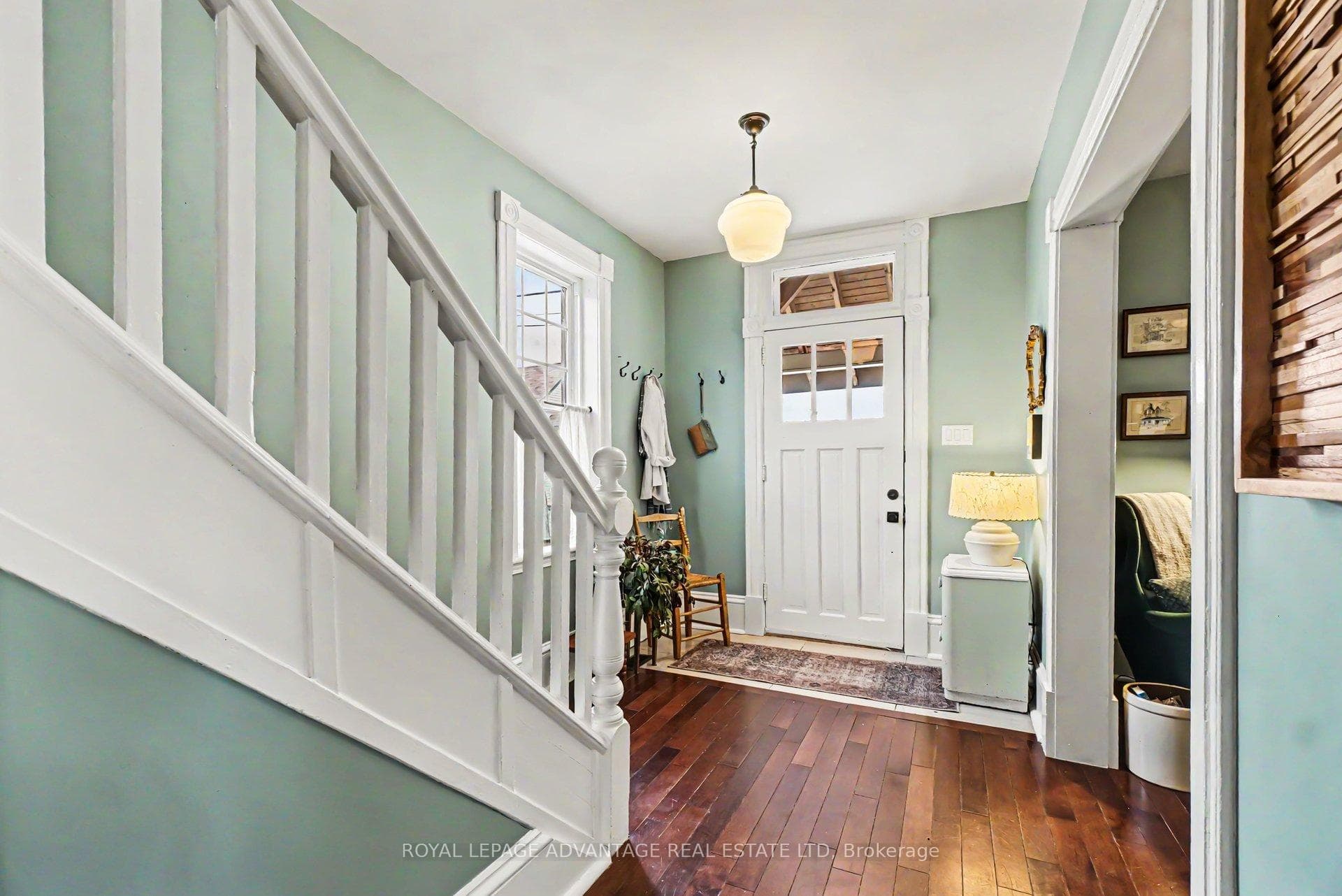 8 Harvey Street photo 3