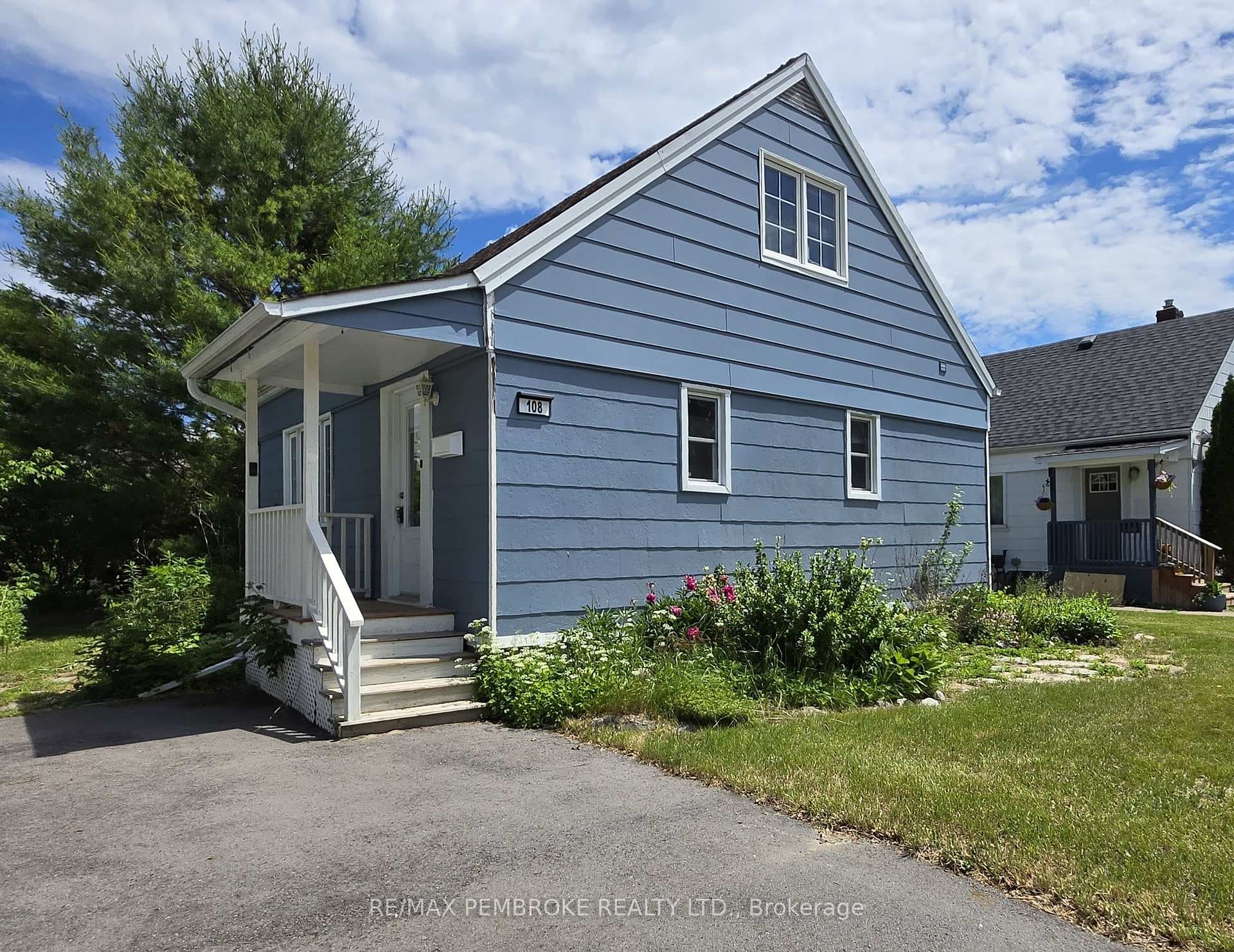 Welcome to 108 Third Avenue in Arnprior!
