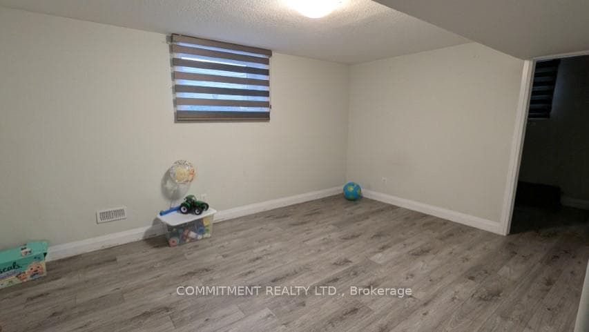 2335 Bakervilla Street photo 11