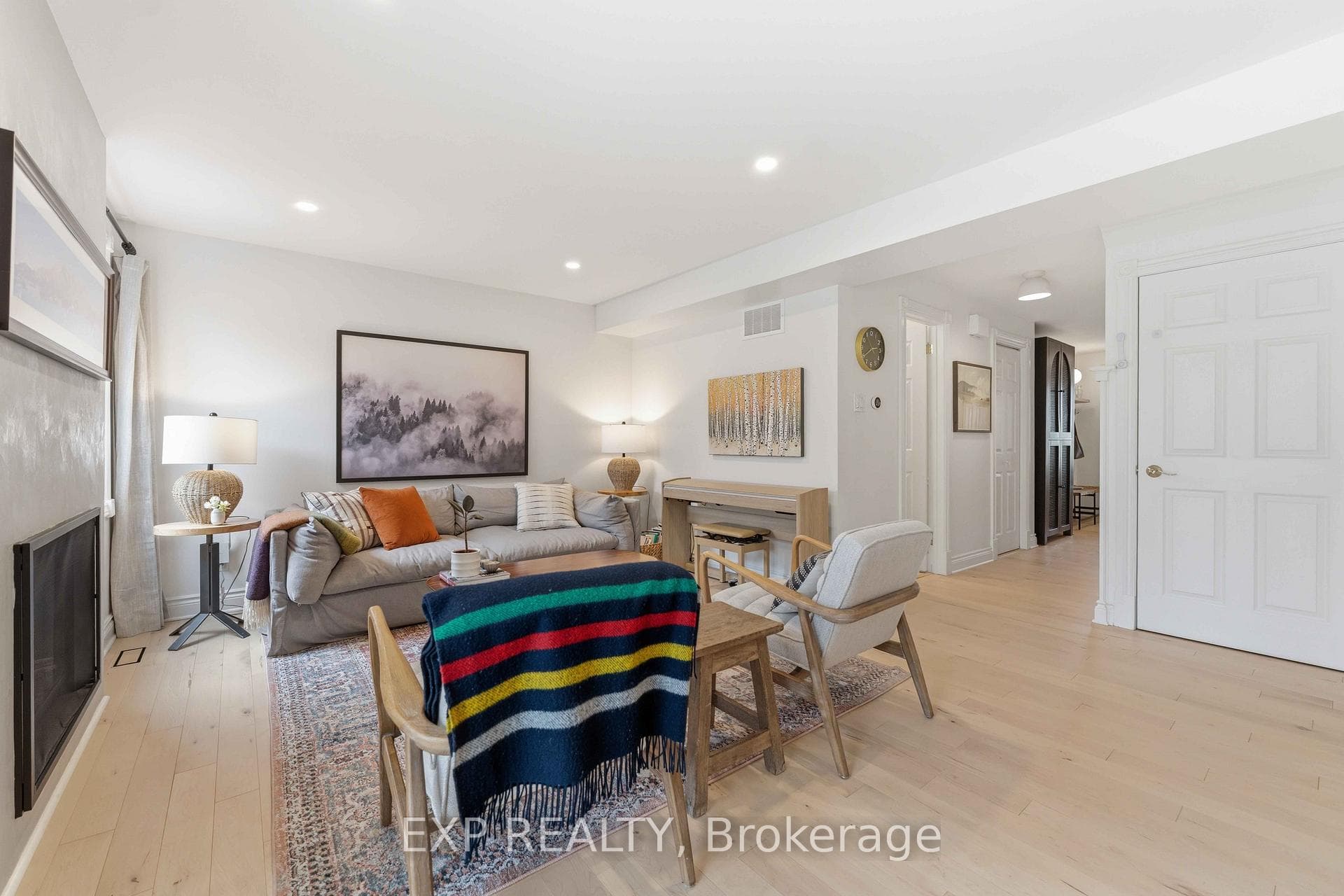 31 Four Seasons Drive photo 19