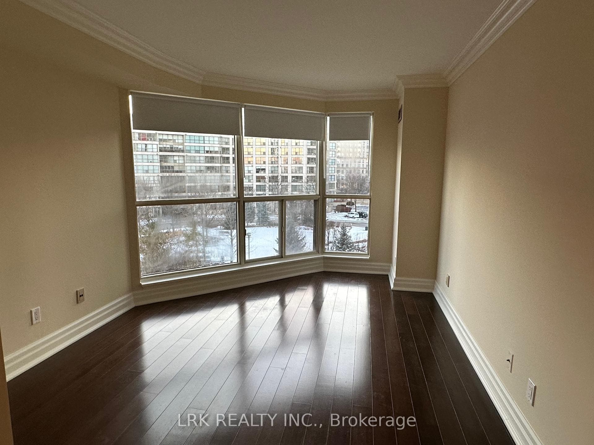2261 LAKE SHORE Boulevard Unit 520 photo 5
