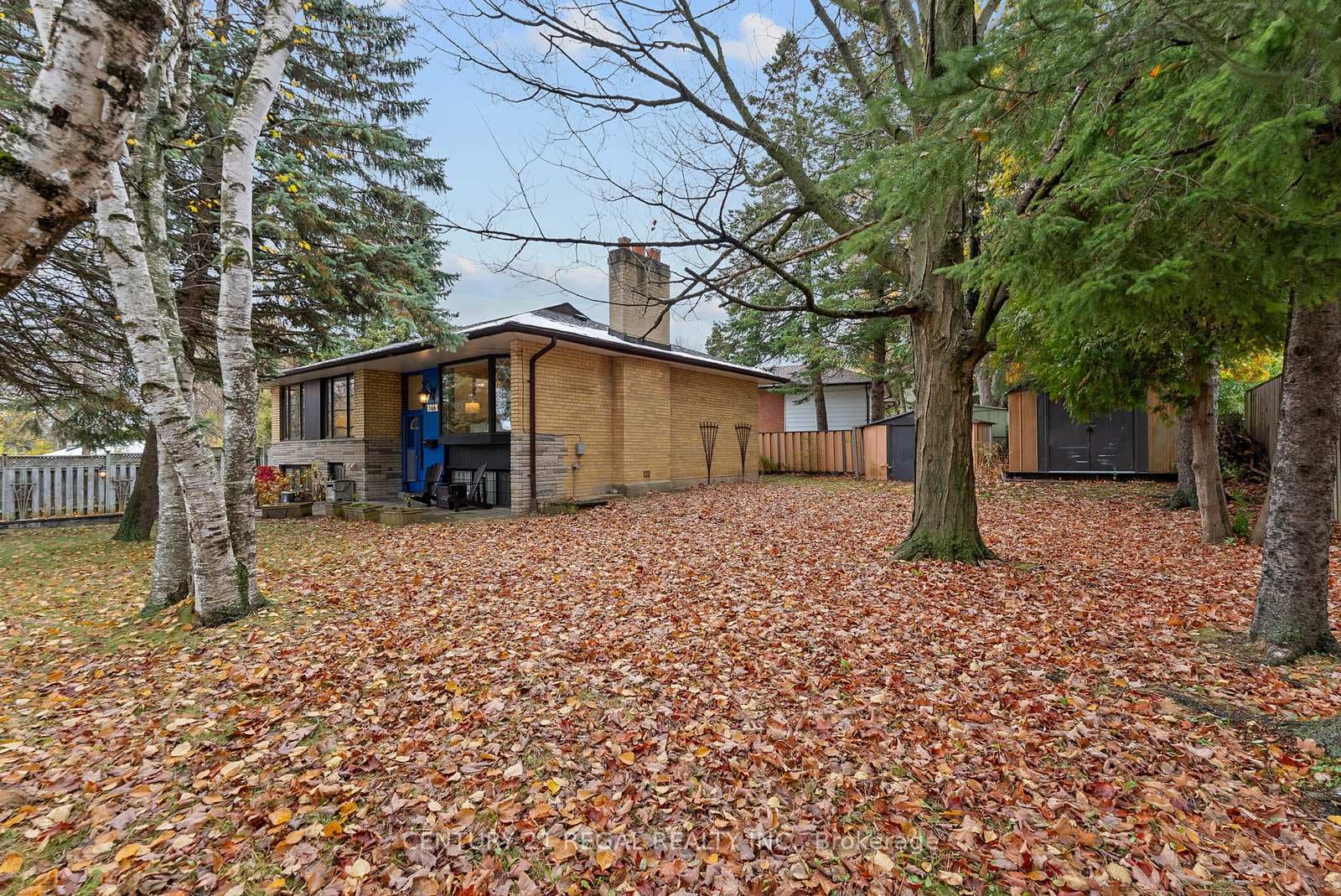 366 Friendship Avenue photo 44