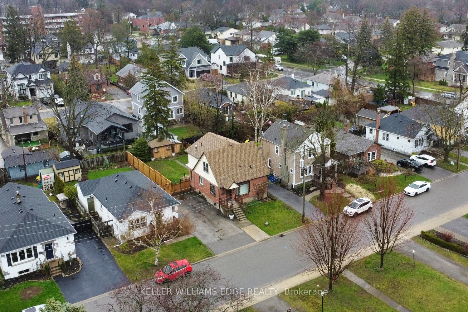 483 Holtby Avenue photo 2