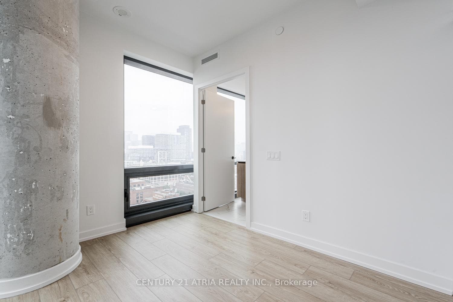 35 Parliament Street Unit 1804 photo 9