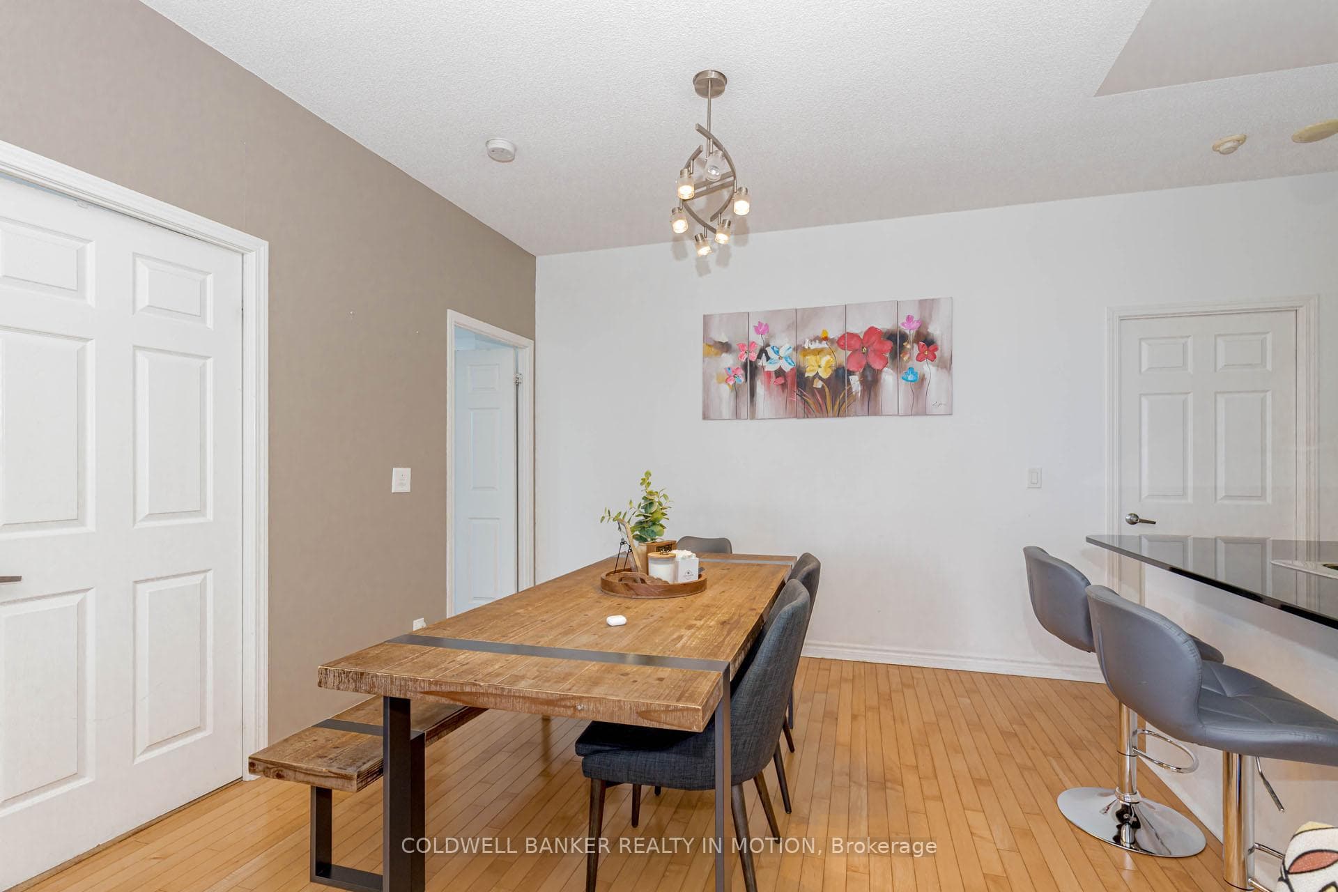 388 Prince Of Wales Drive Unit 2008 photo 31
