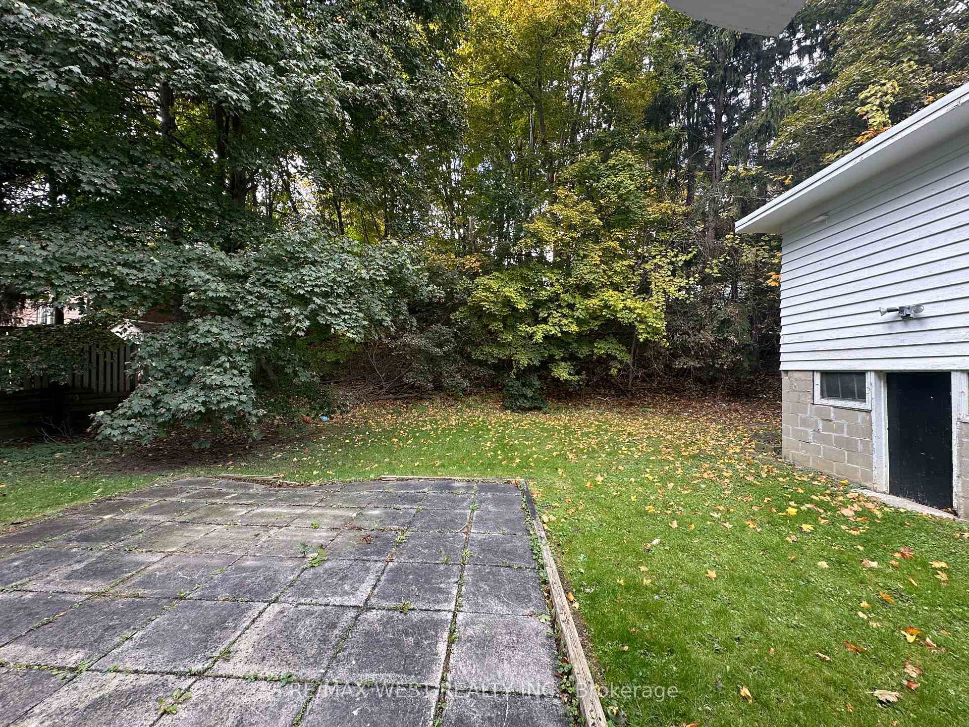 8186 Islington Avenue photo 29