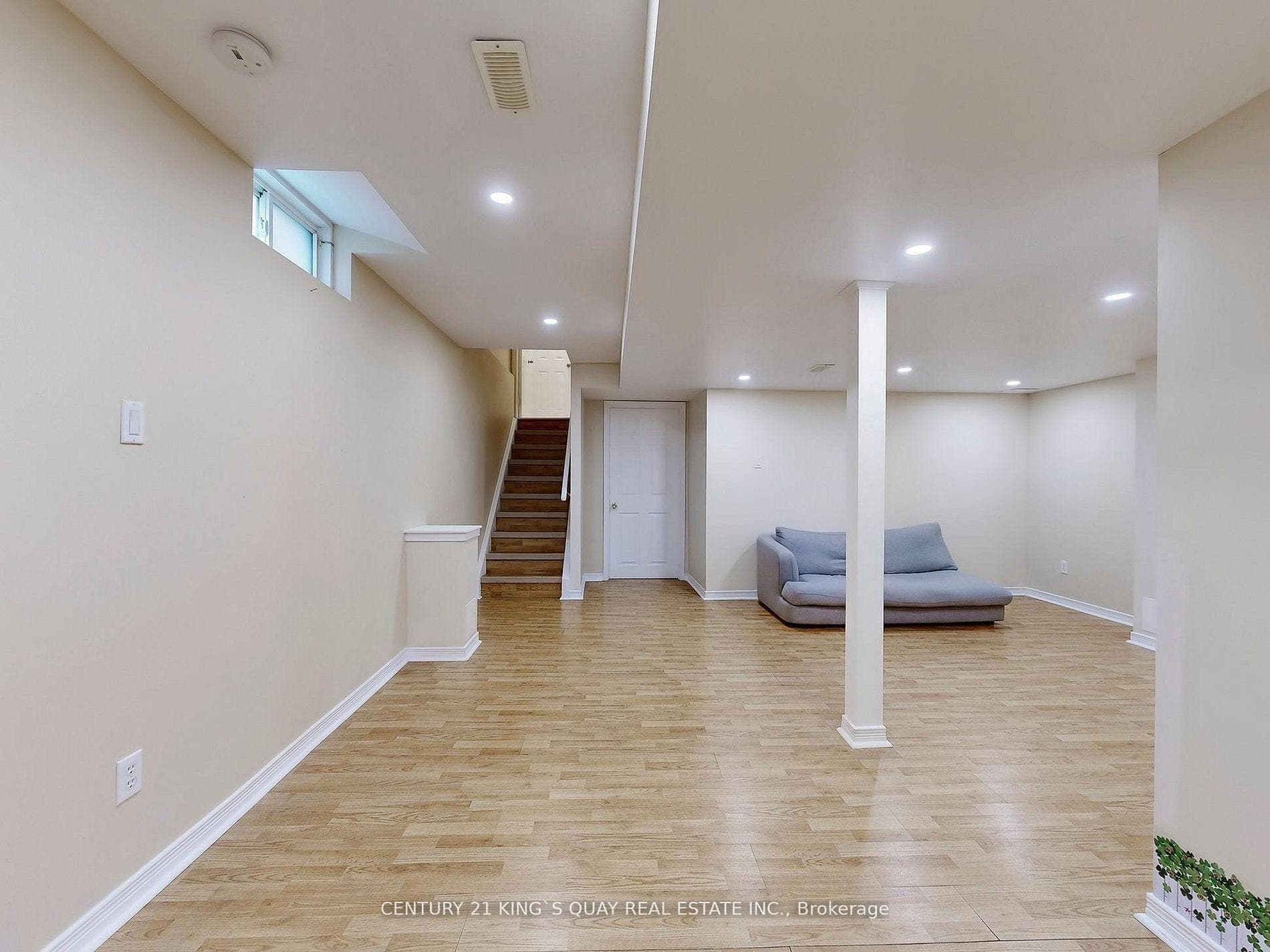 71 Rembrandt Drive photo 39