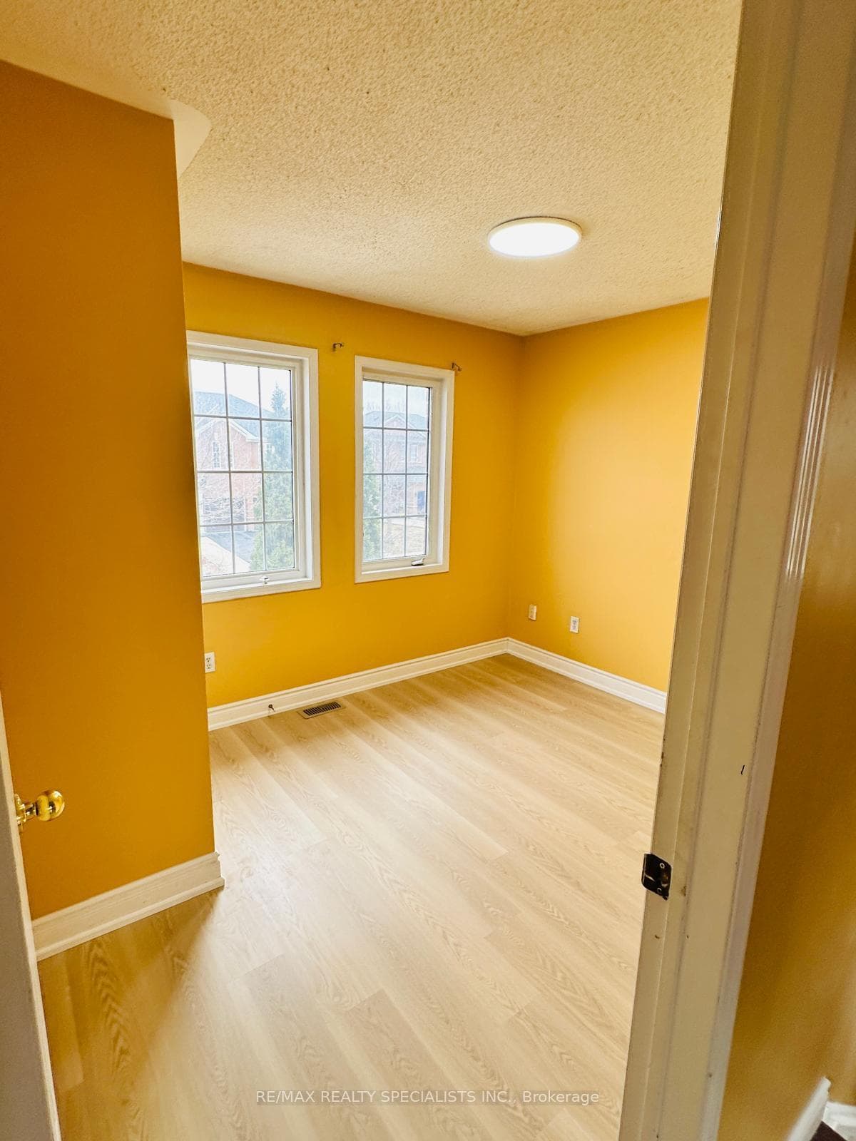 13 Tanglemere Crescent photo 12