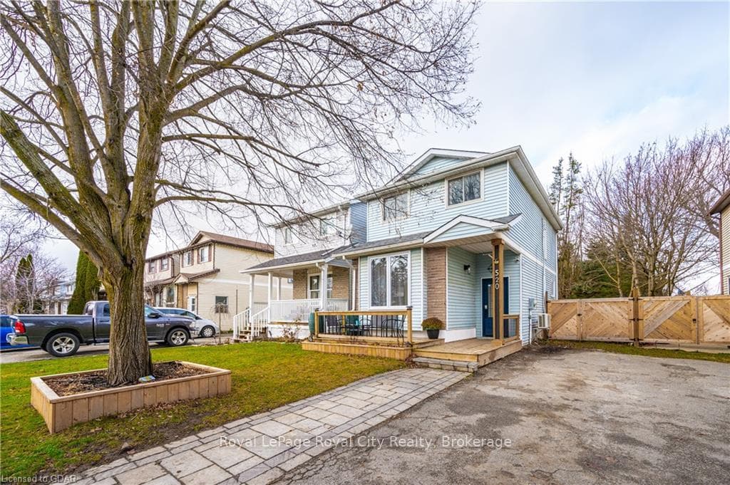 520 PINEVIEW Gardens photo 2