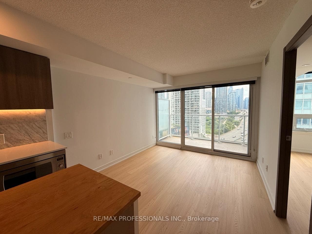 19 Bathurst Street Unit 1708 photo 12