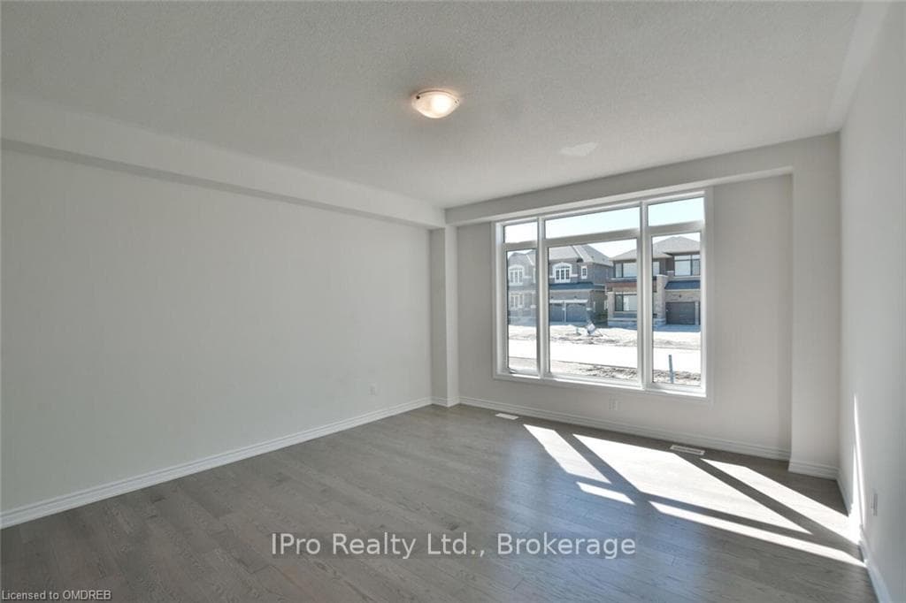 21 DEL RAY Crescent photo 17