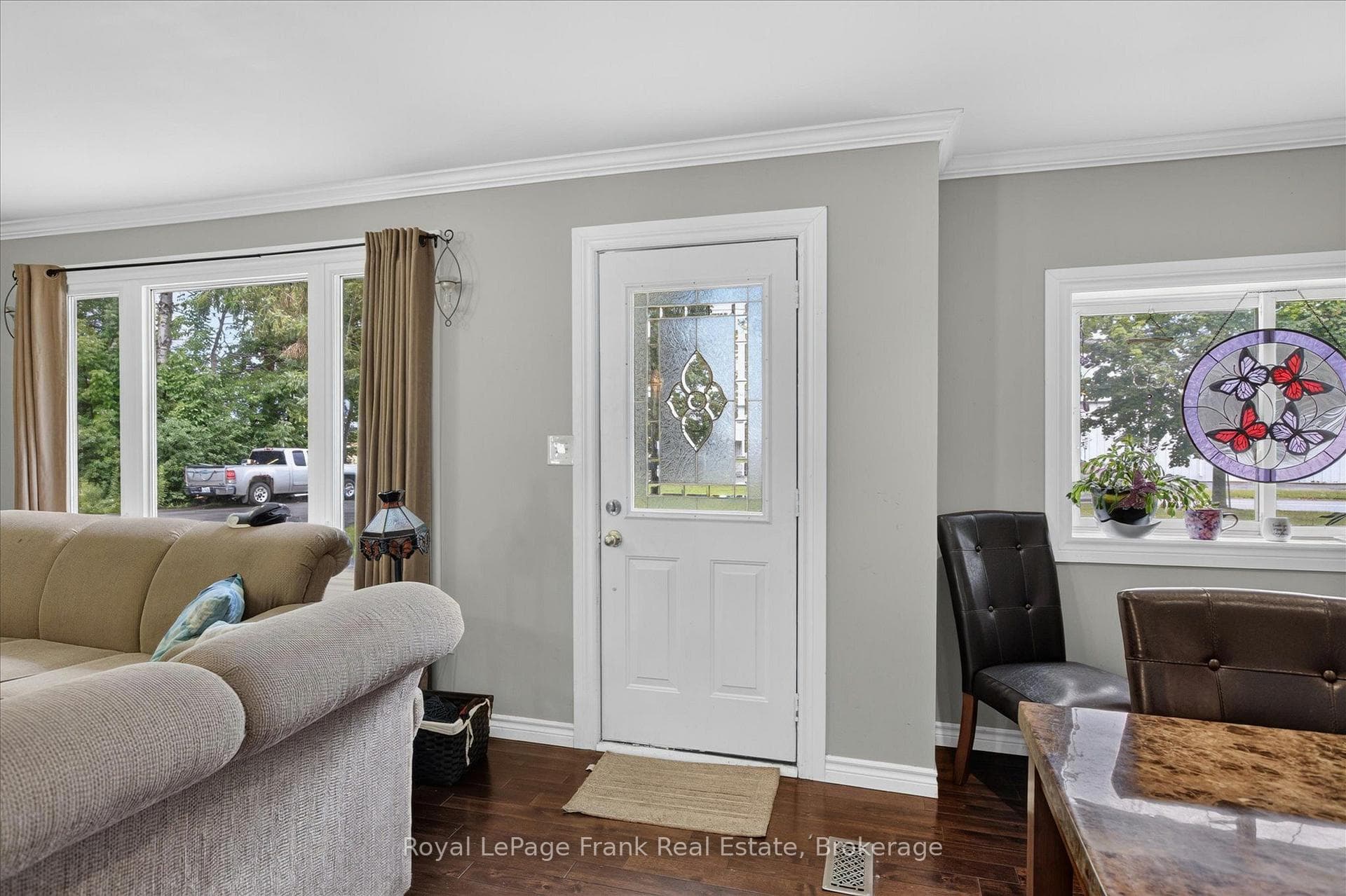 731 Harper Road photo 4