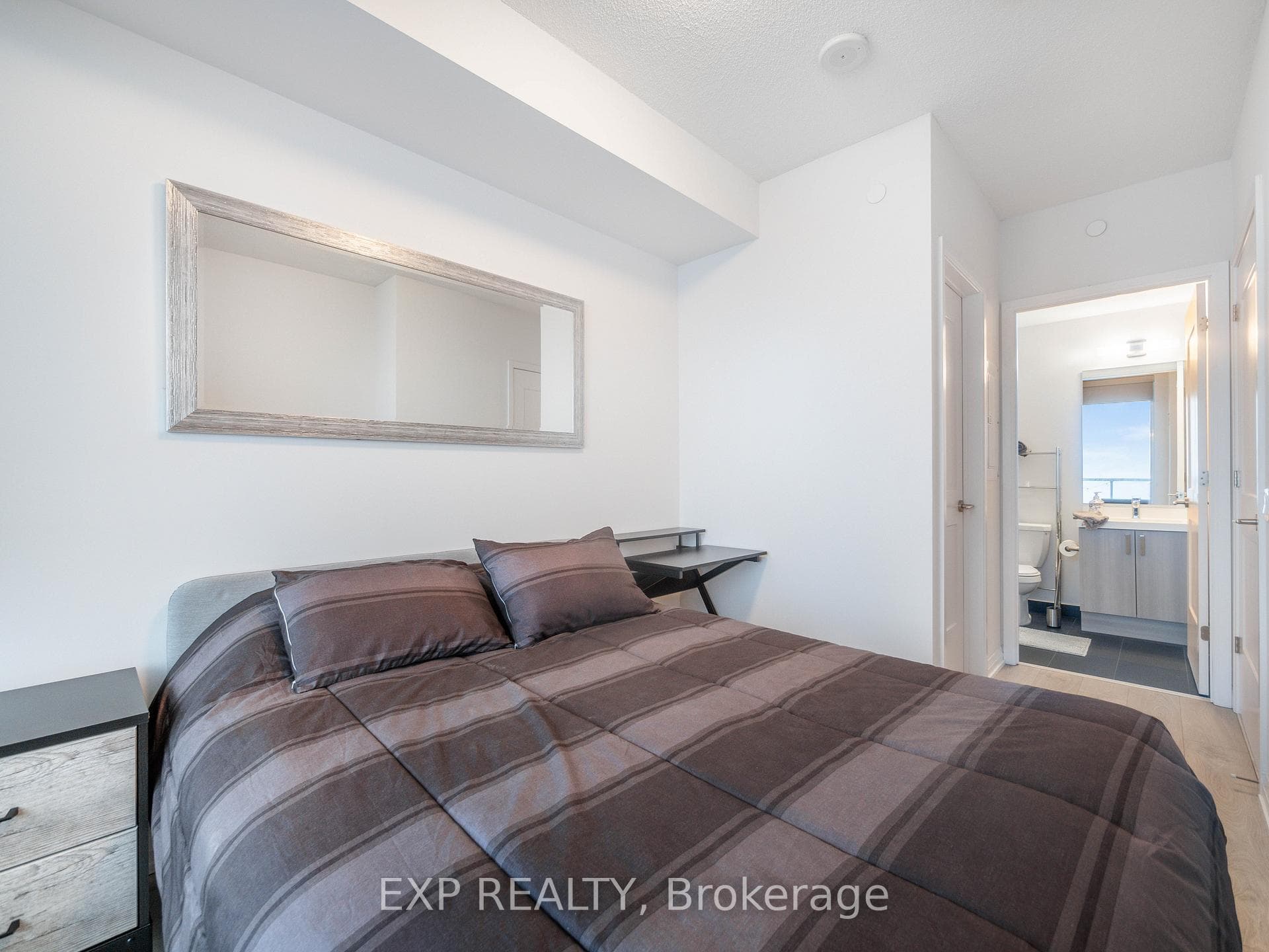7895 Jane Street Unit 2802 photo 15