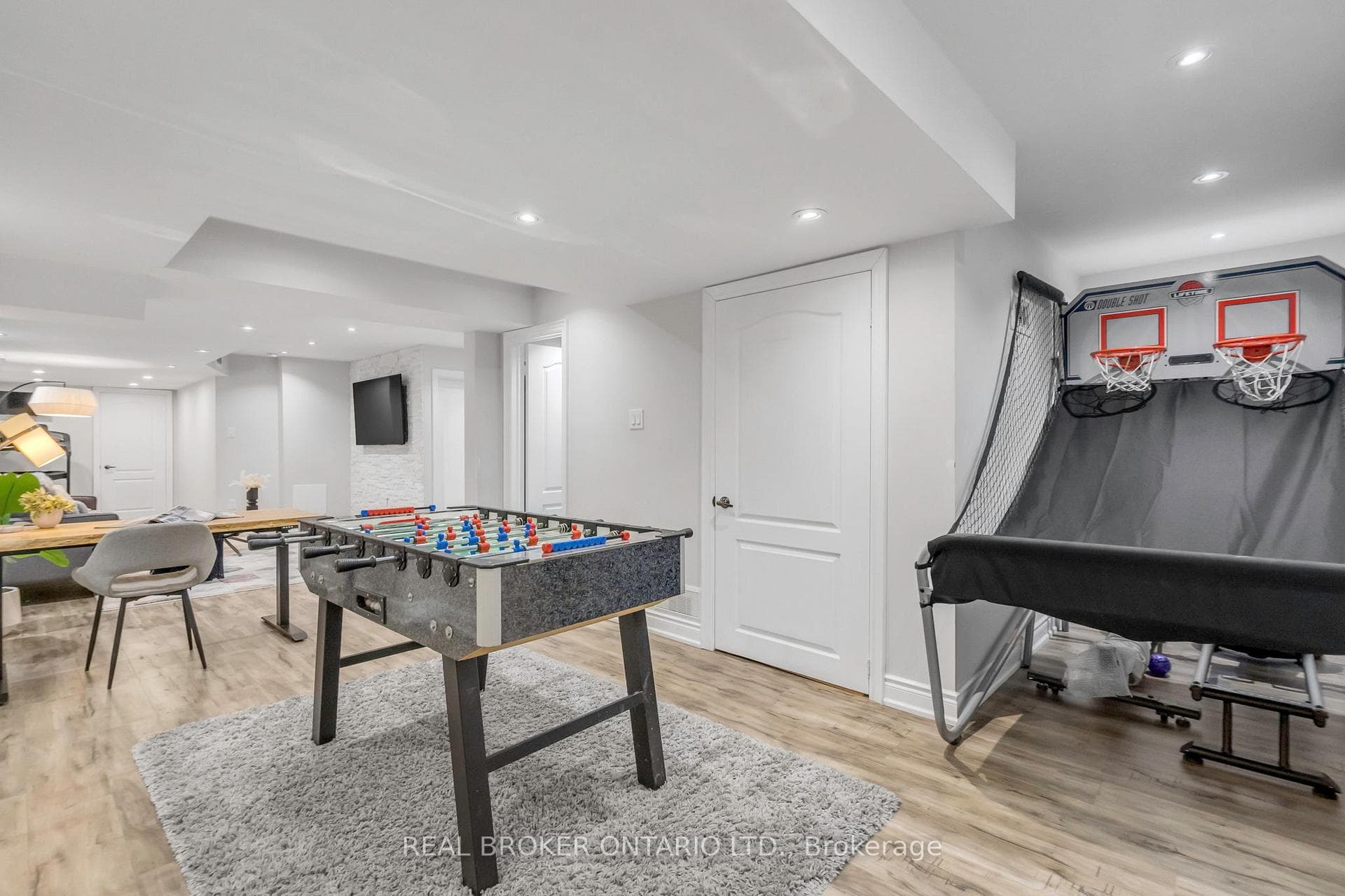 3070 Ozzie Drive photo 34