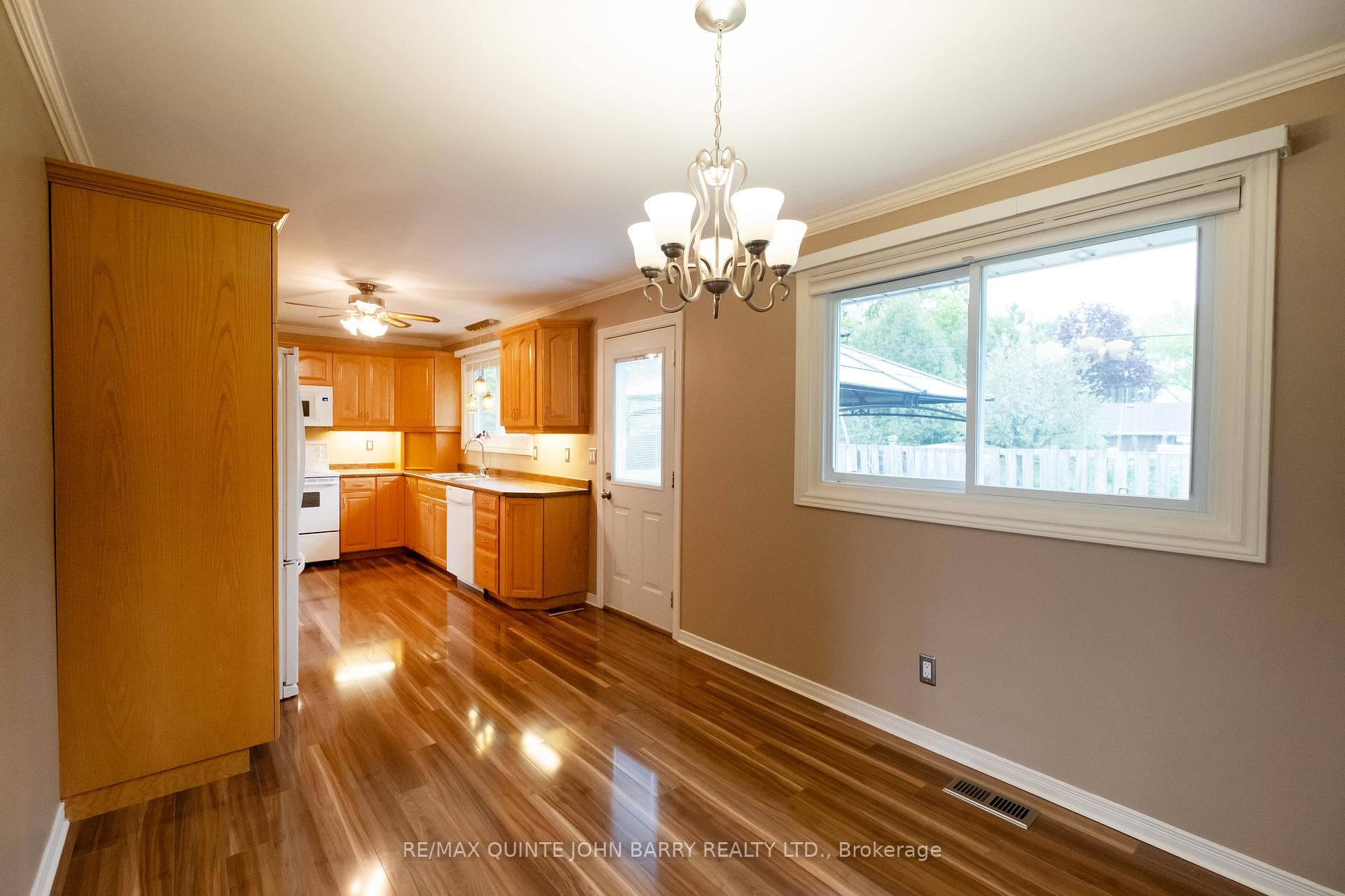 15 Catalina Drive photo 11
