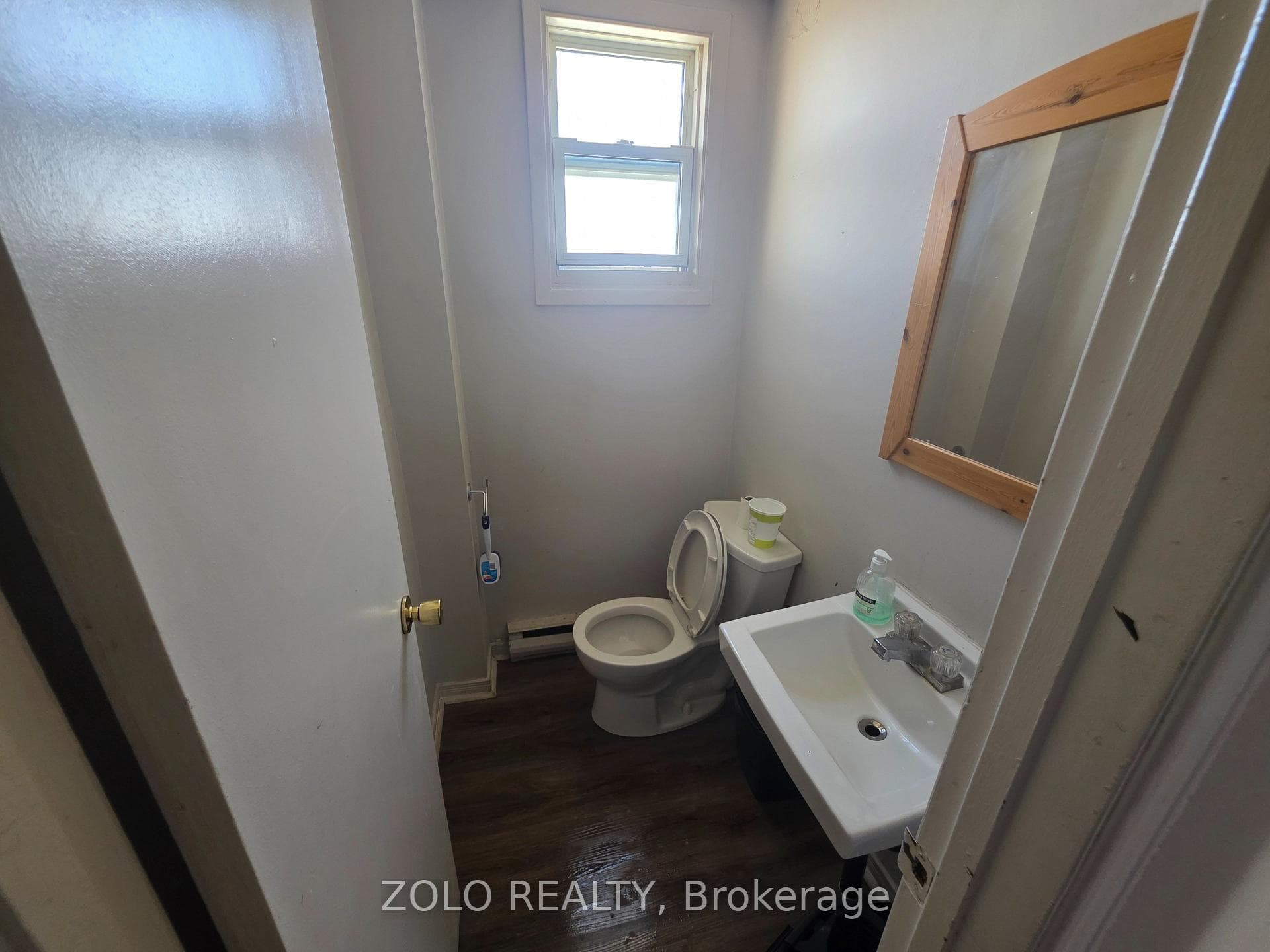 90 Rosemund Crescent Unit 35 photo 8