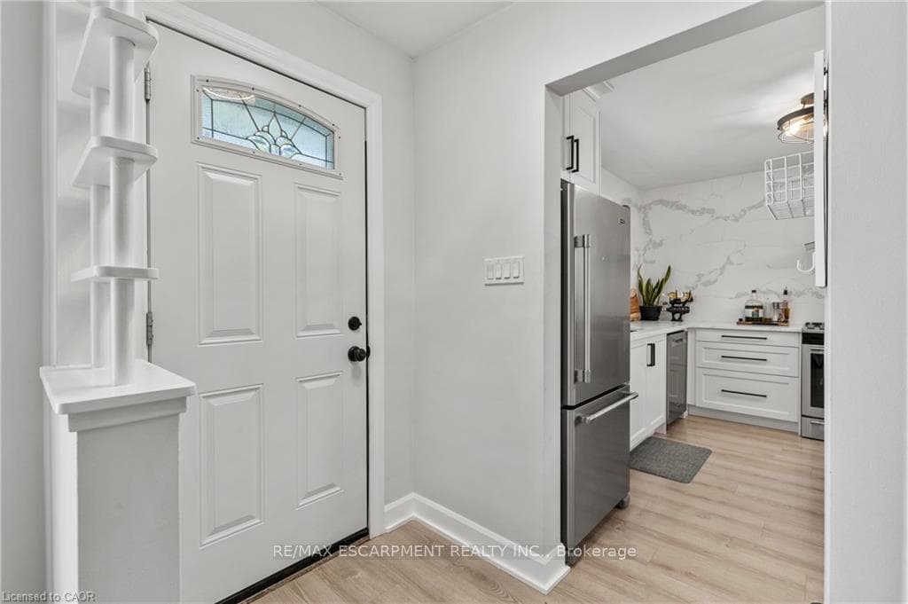 27 Bobolink Road photo 9