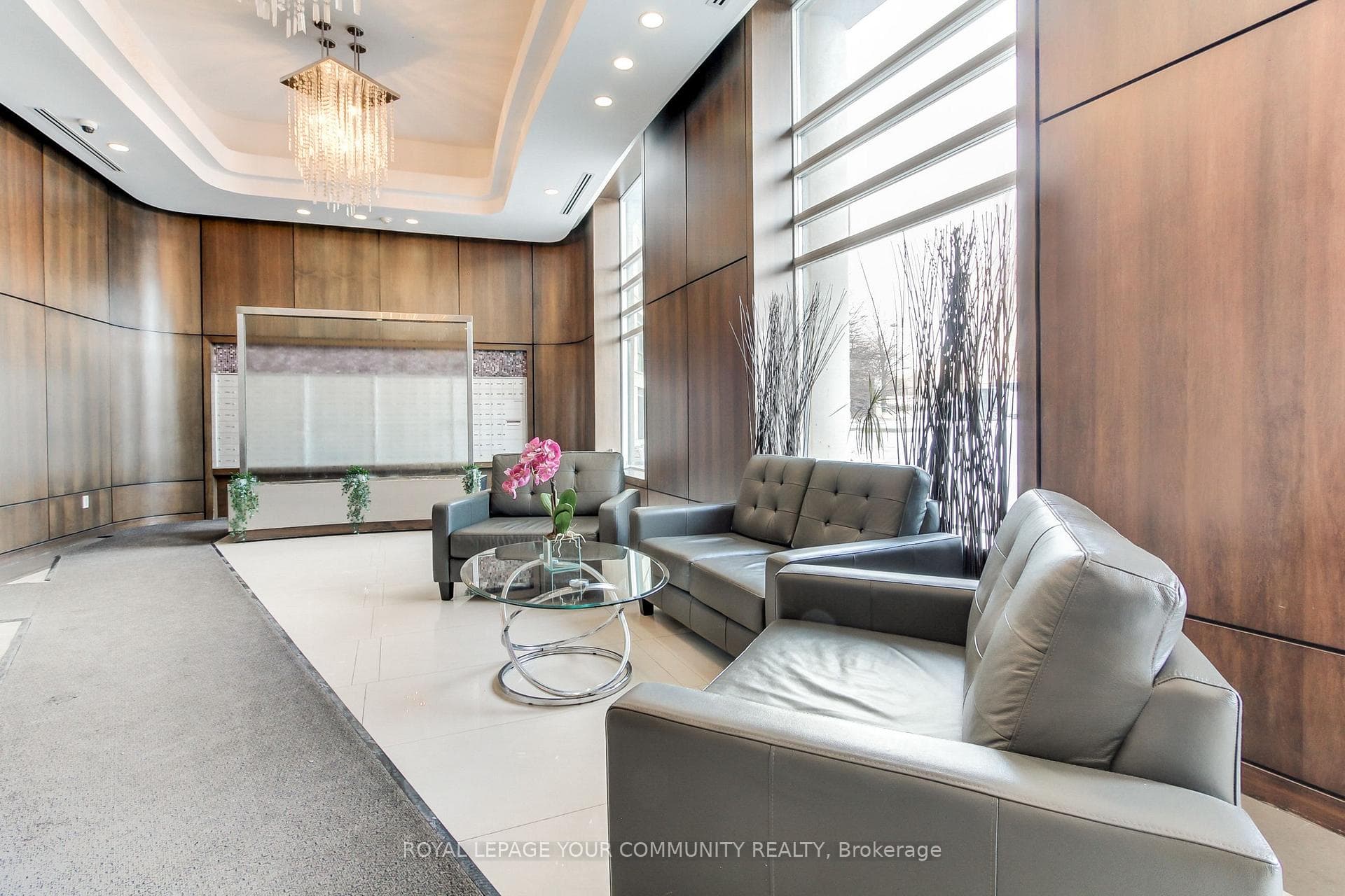 18 Valley Woods Road Unit 1010 photo 5