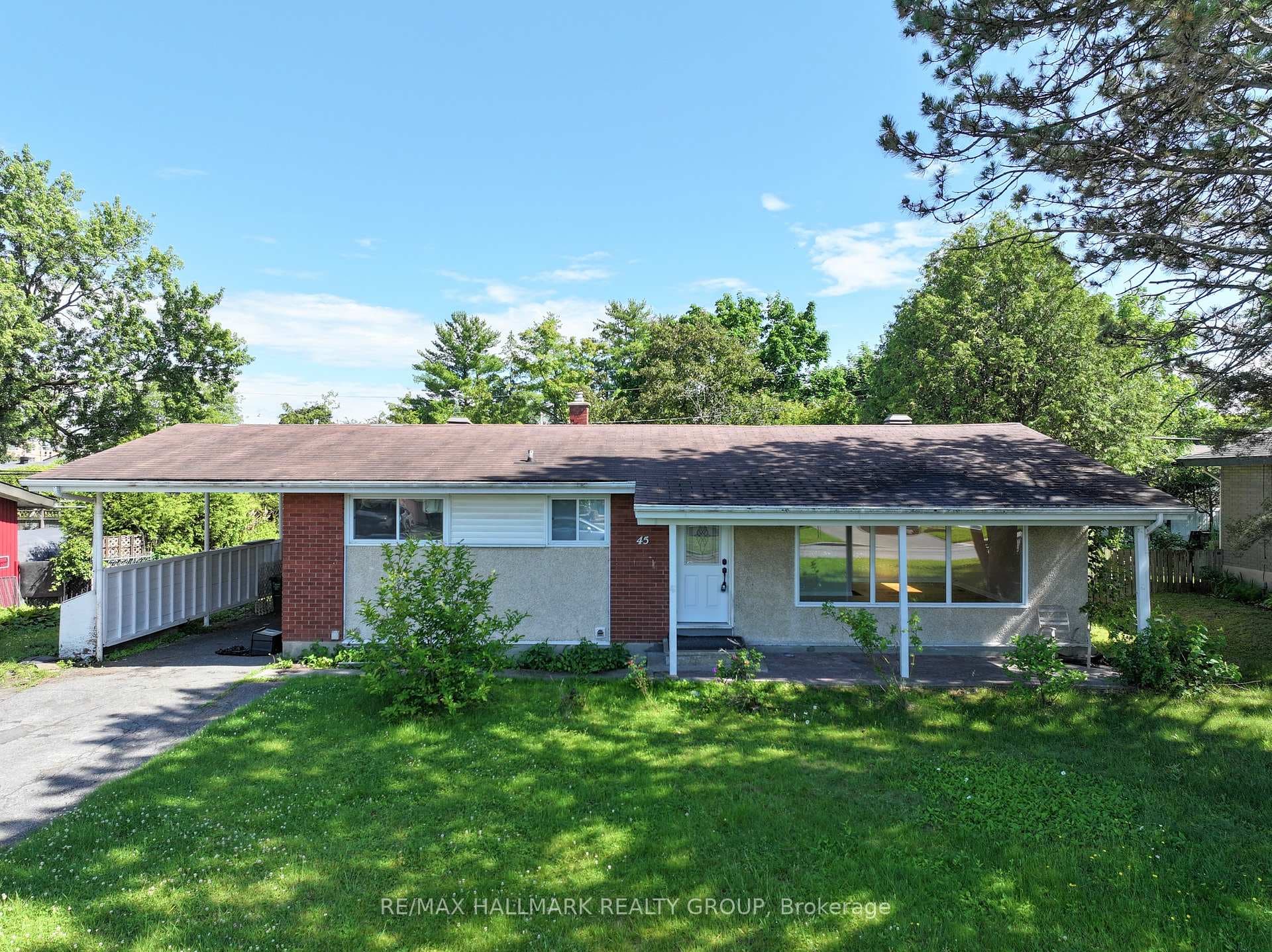 45 Hilliard Avenue photo 1