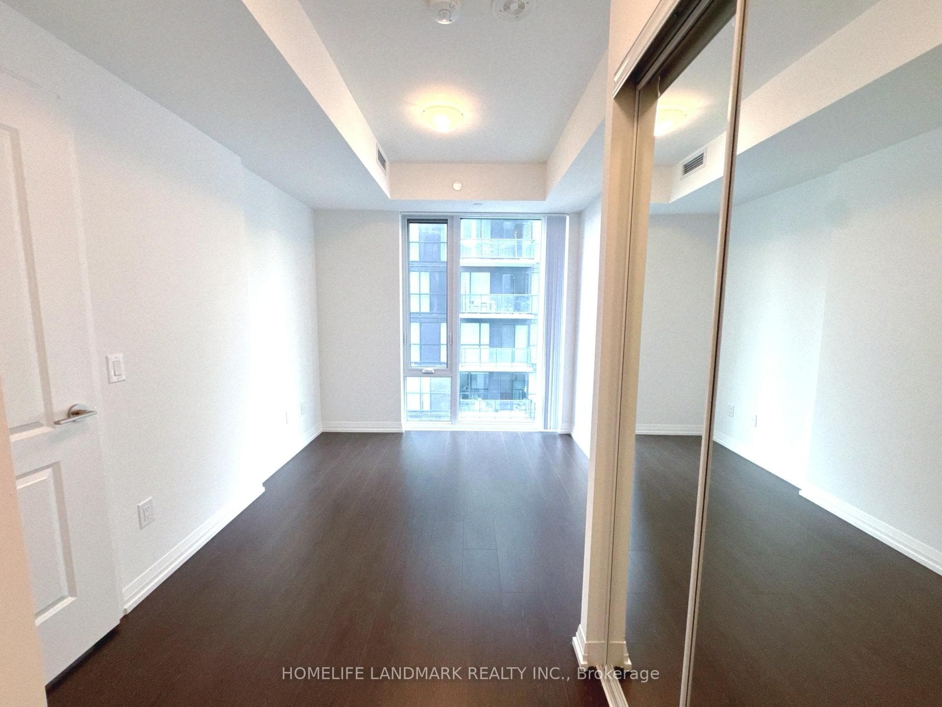 8 Widmer Street Unit 4701 photo 12